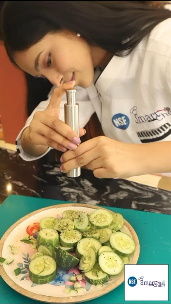 Stainless Steel Pepper Miller