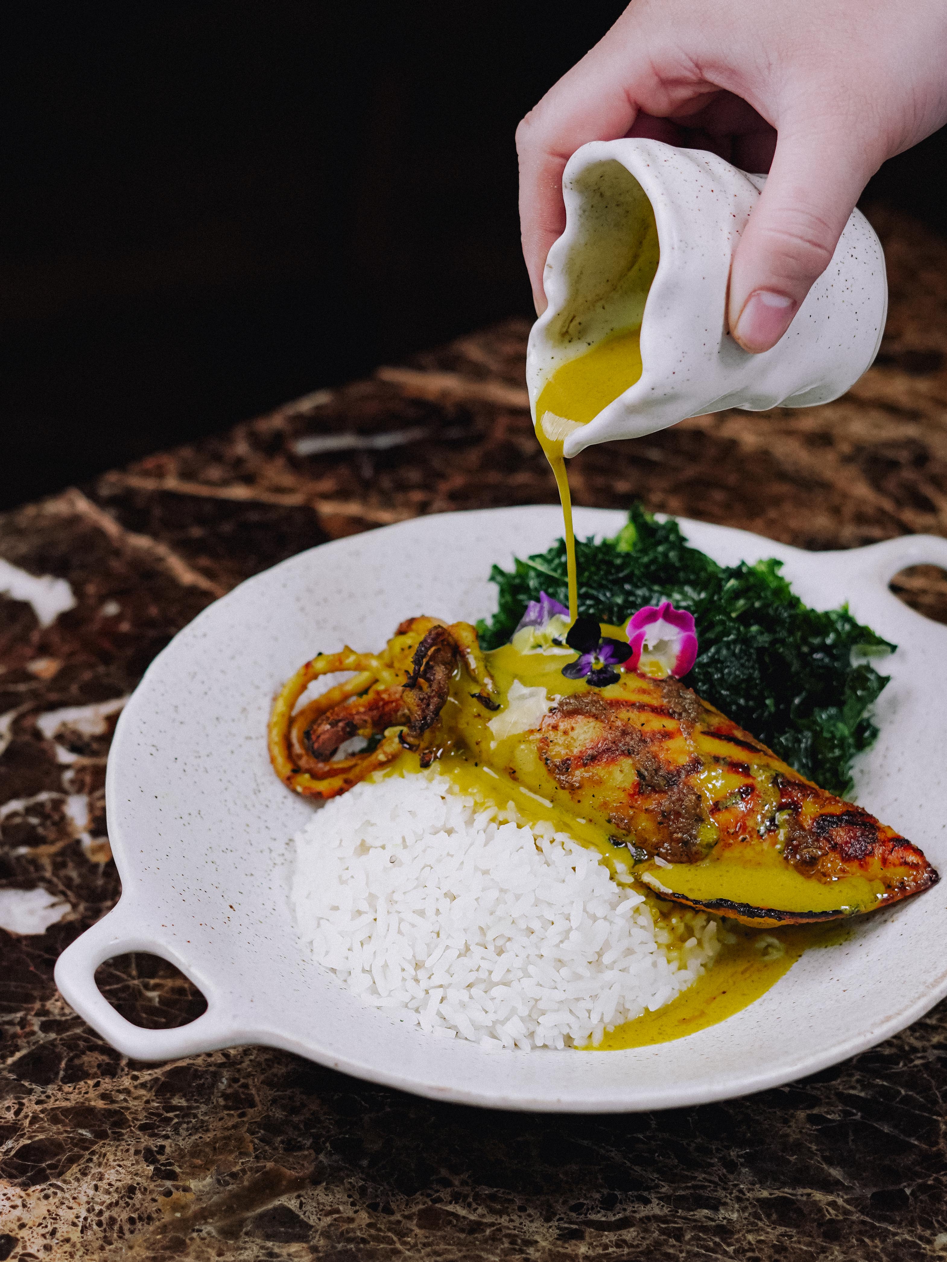 Cumi Sune Cekuh, Sambal Ganja