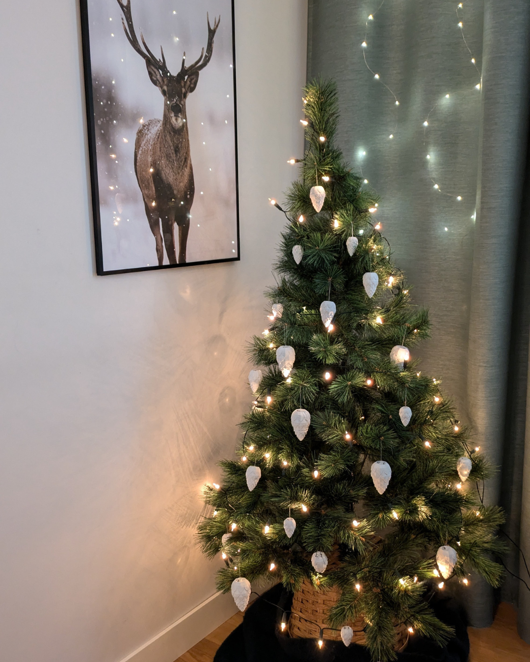 EGLUTĖS ŽAISLIUKAS - DOVANĖLIŲ DĖŽUTĖ