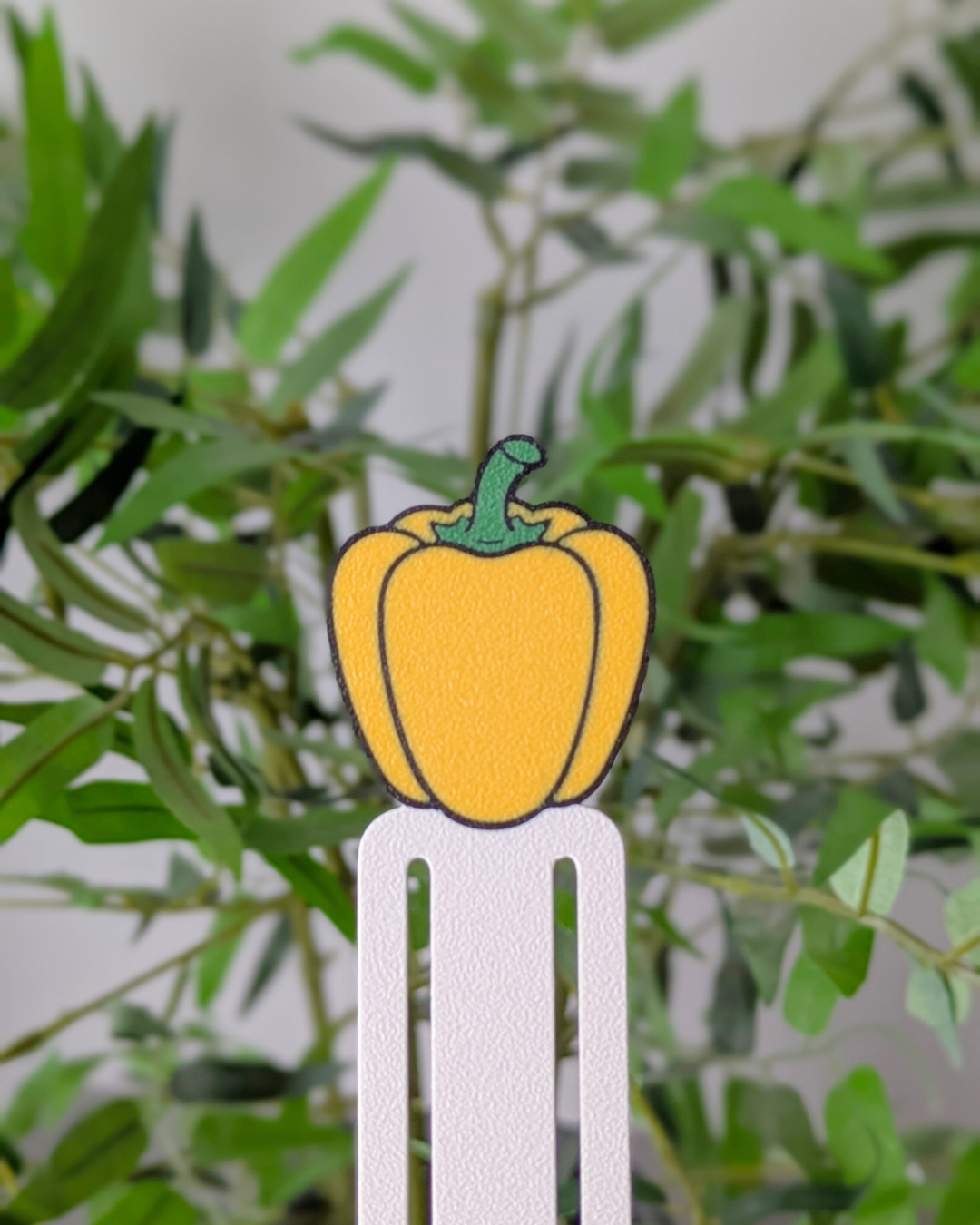 Knygų skirtukas - GELTONA PAPRIKA