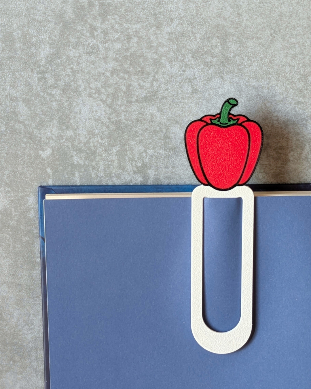 Knygų skirtukas - RAUDONA PAPRIKA