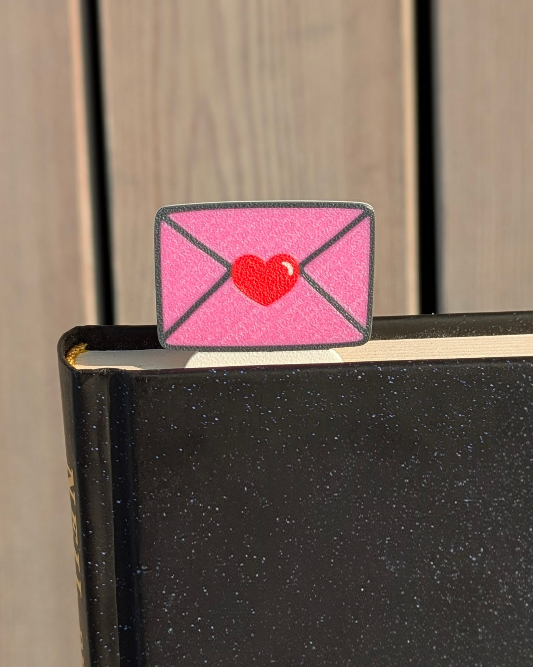 Knygų skirtukas - MEILĖS LAIŠKAS