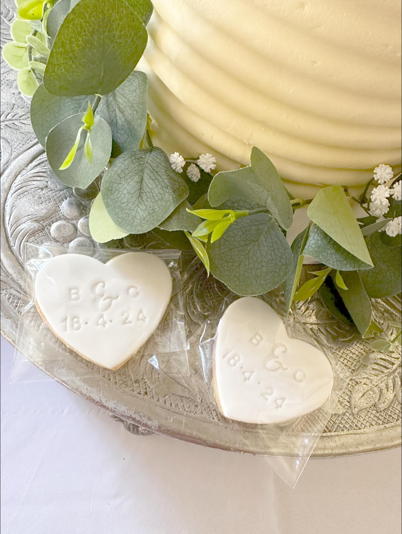 Personalised Heart Biscuit Wedding Favours