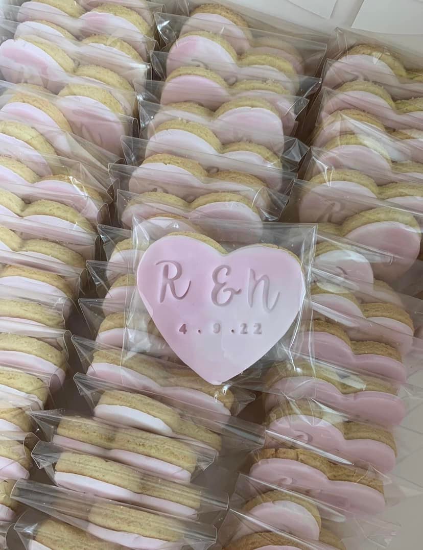 Personalised Heart Biscuit Wedding Favours