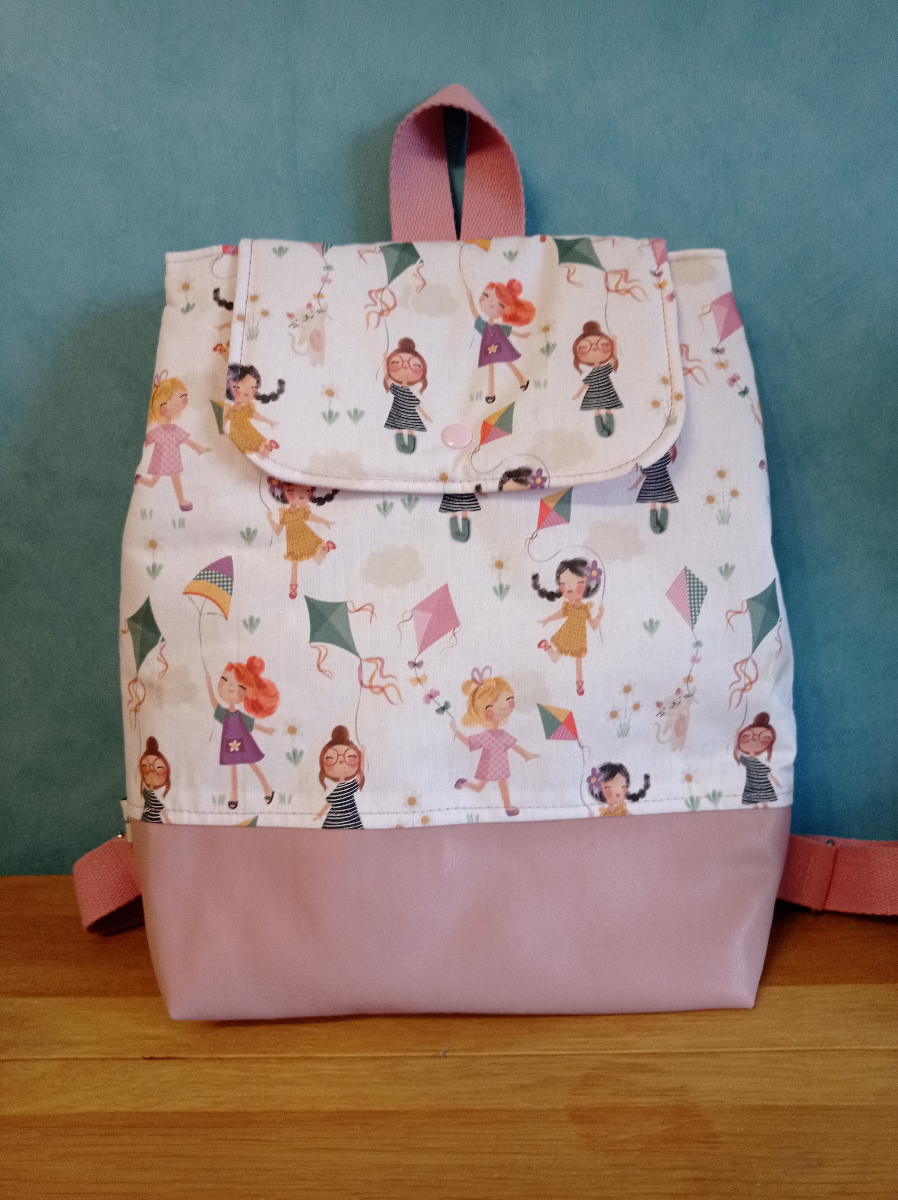 Sac à Dos petite fille au cerf-volant 