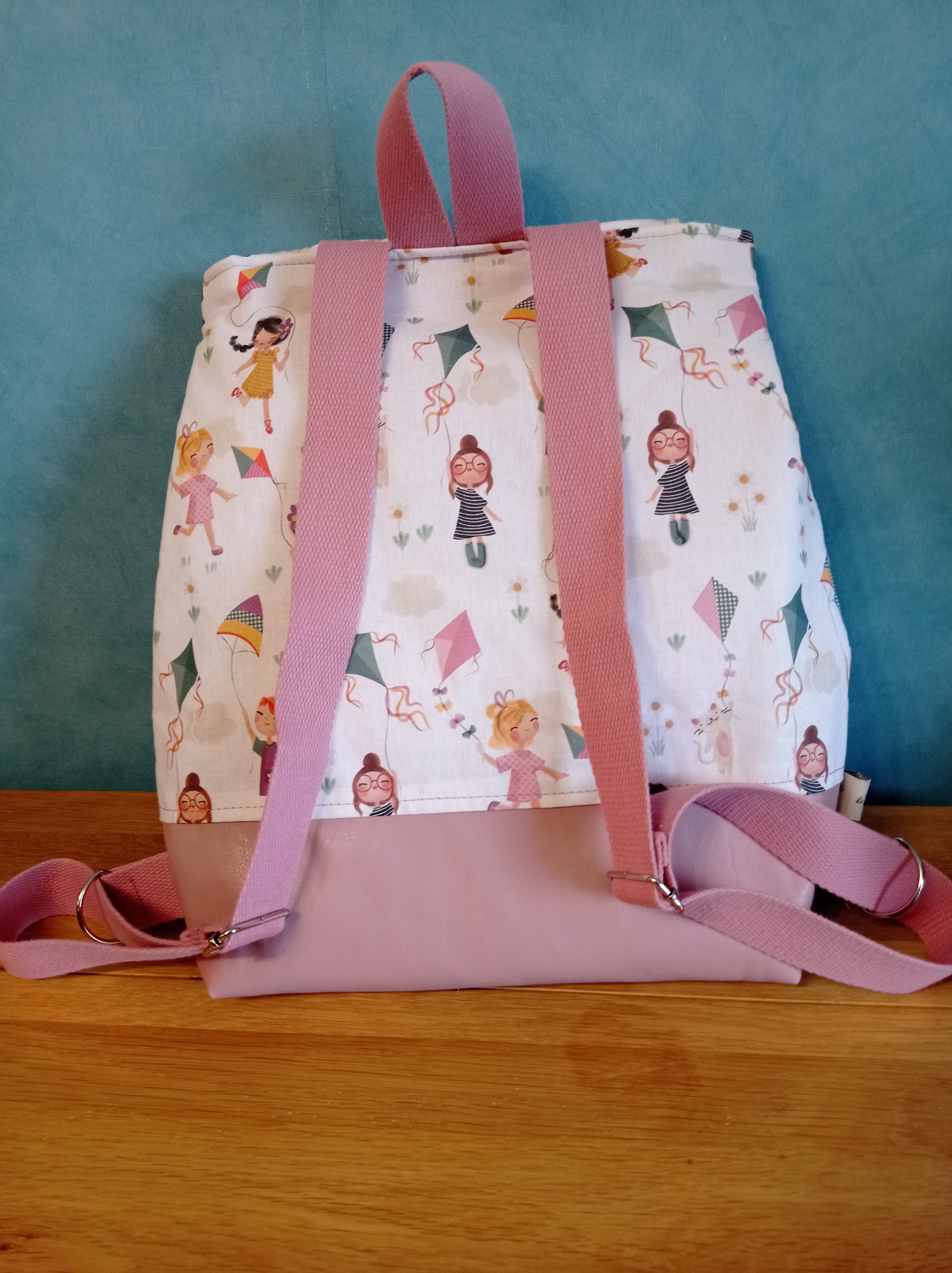 Sac à Dos petite fille au cerf-volant 