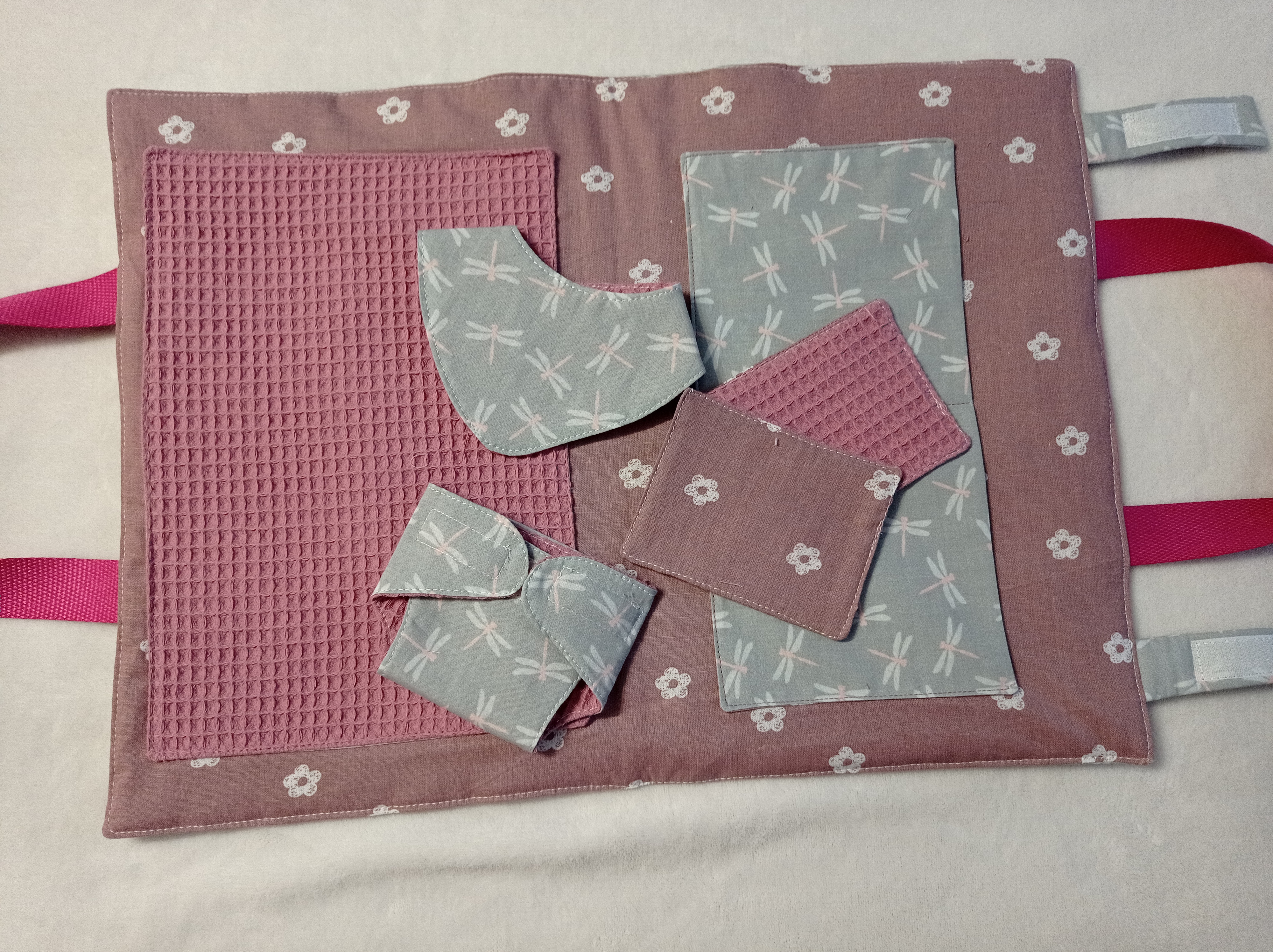 ensemble pour poupée