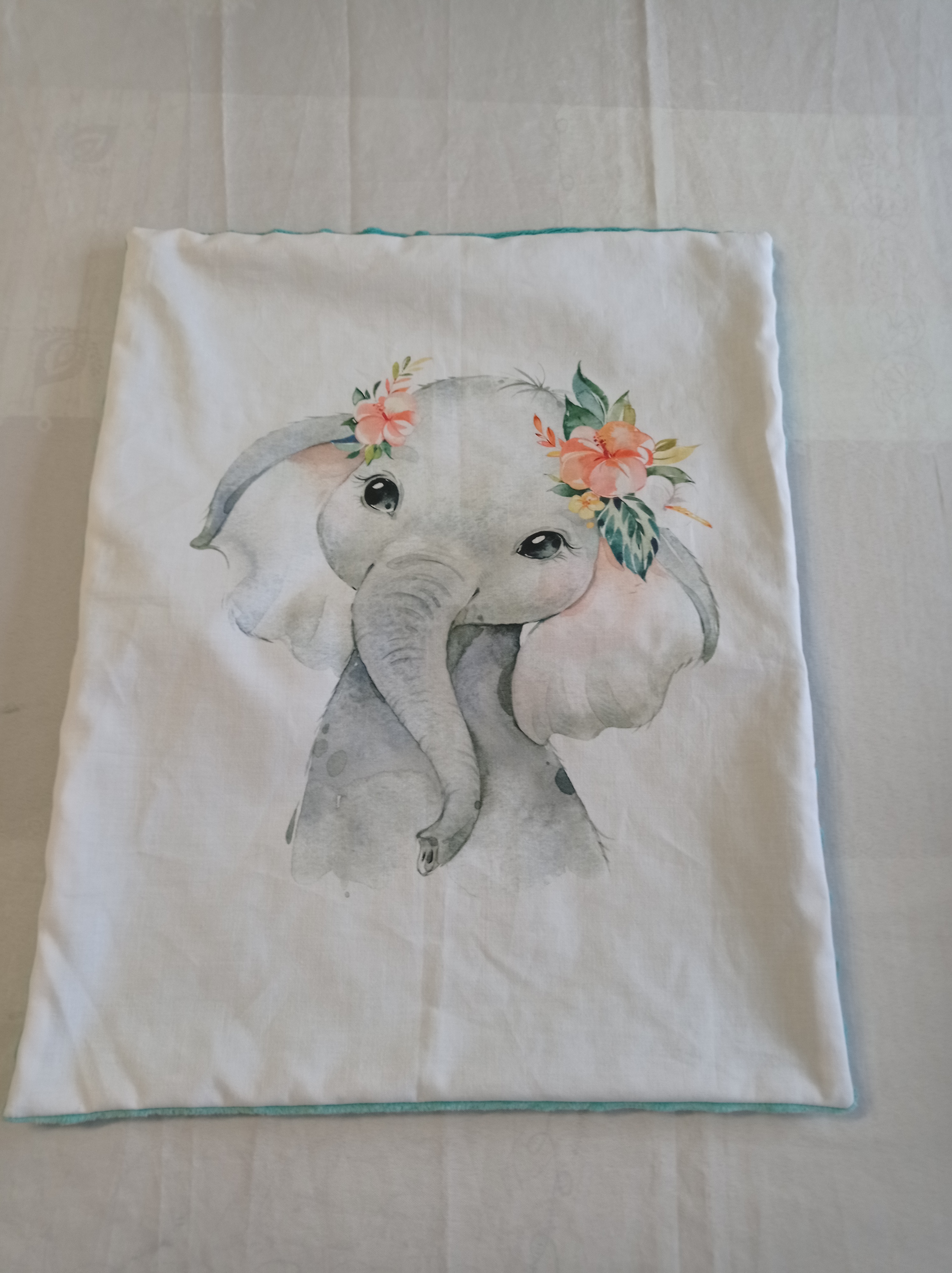 Housse de coussin Éléphanteau 