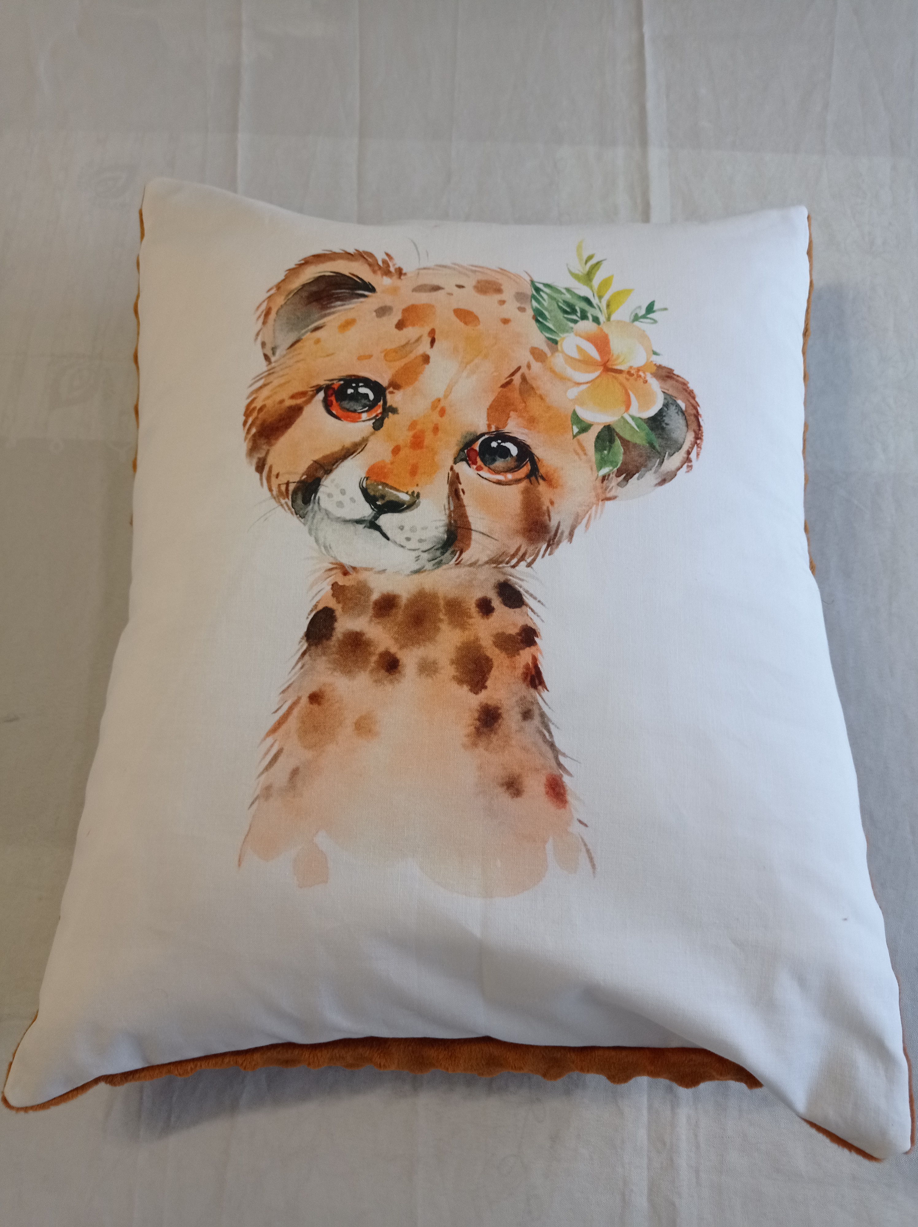 coussin bébé léopard 