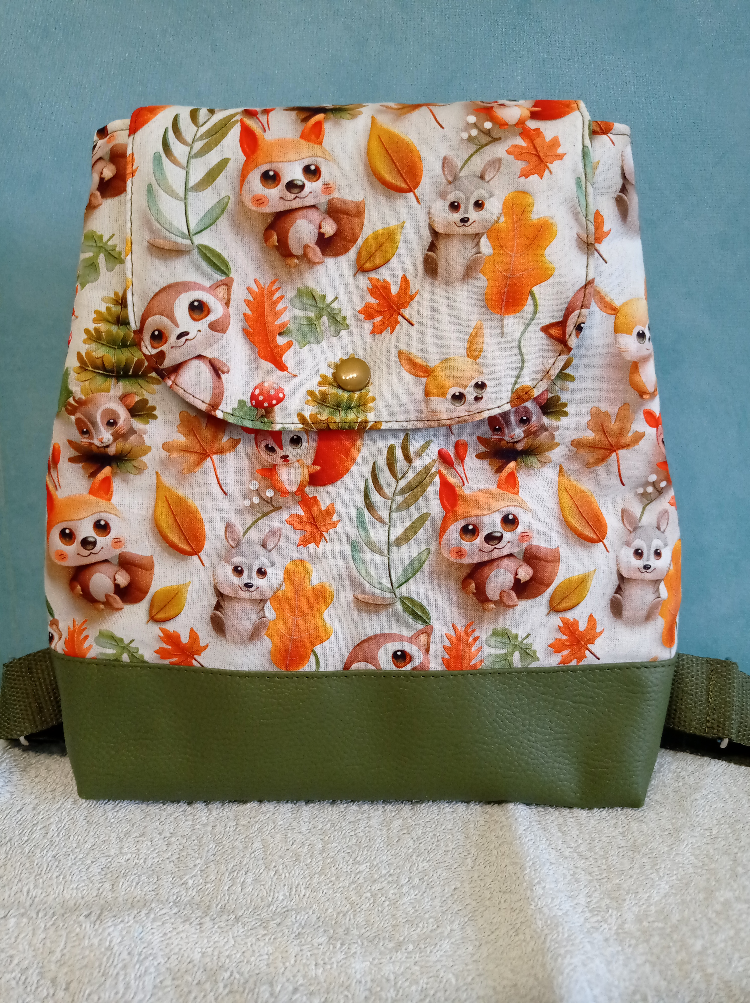 sac à dos animaux des la forêt kaki