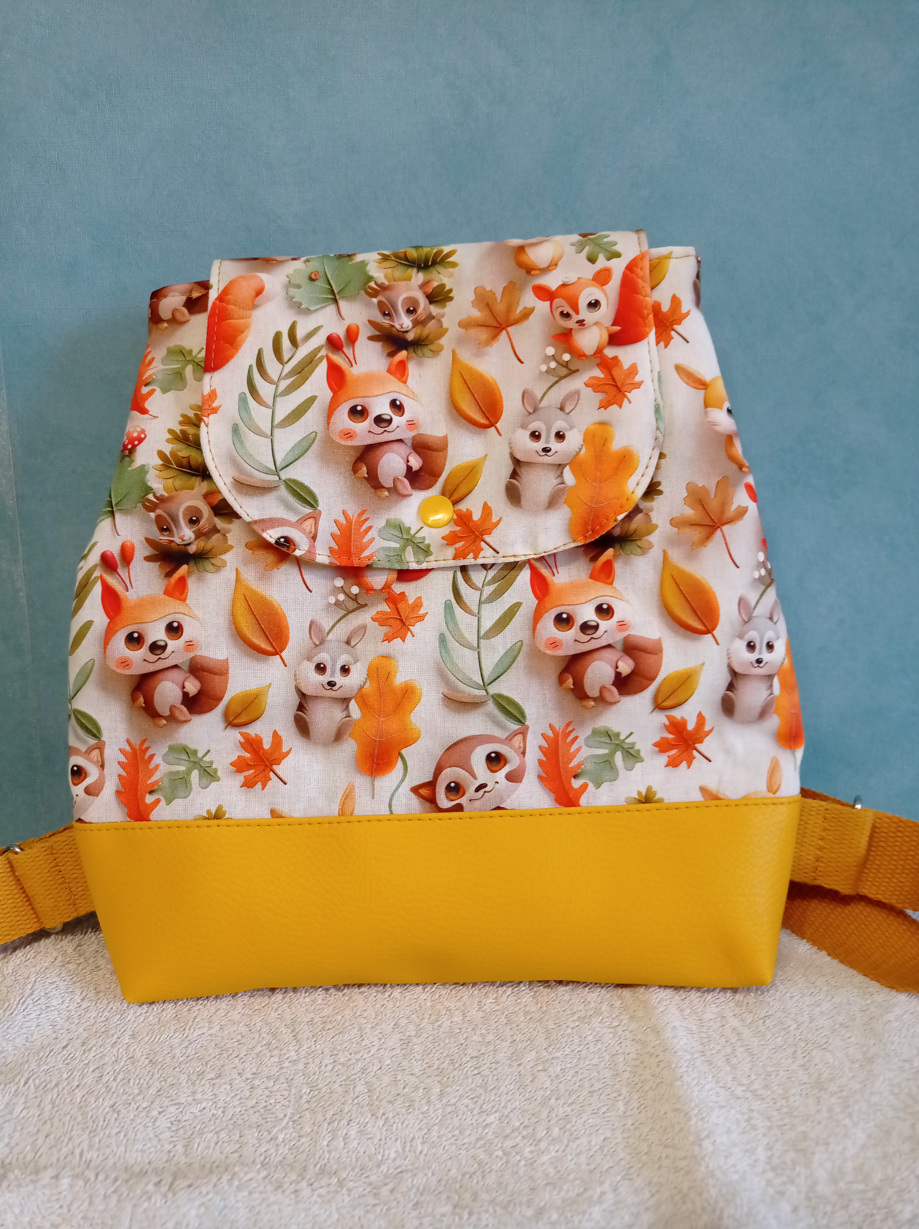 sac à dos animaux de la forêt ocre 