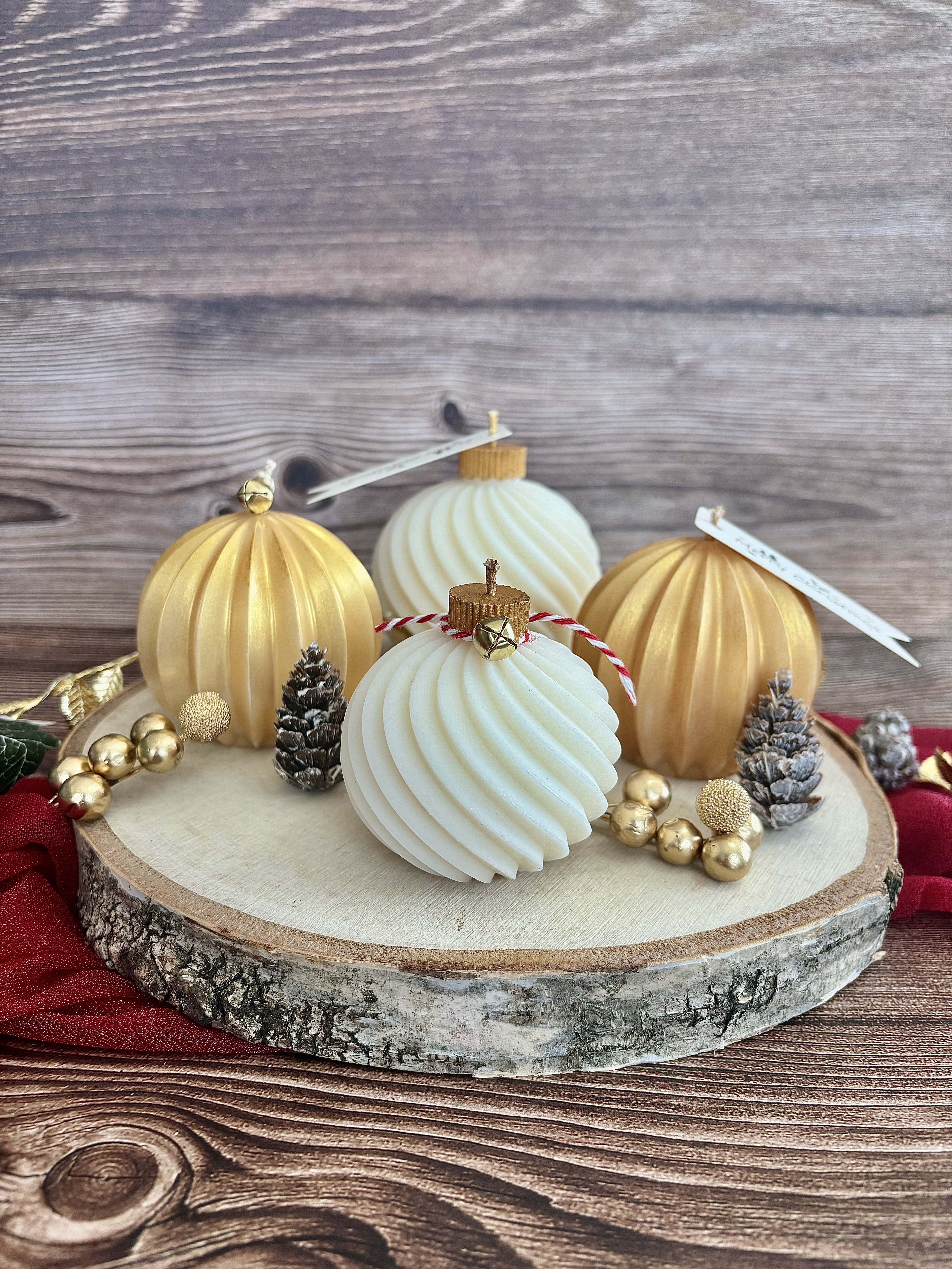 Bougie décorative - Boule de Noël