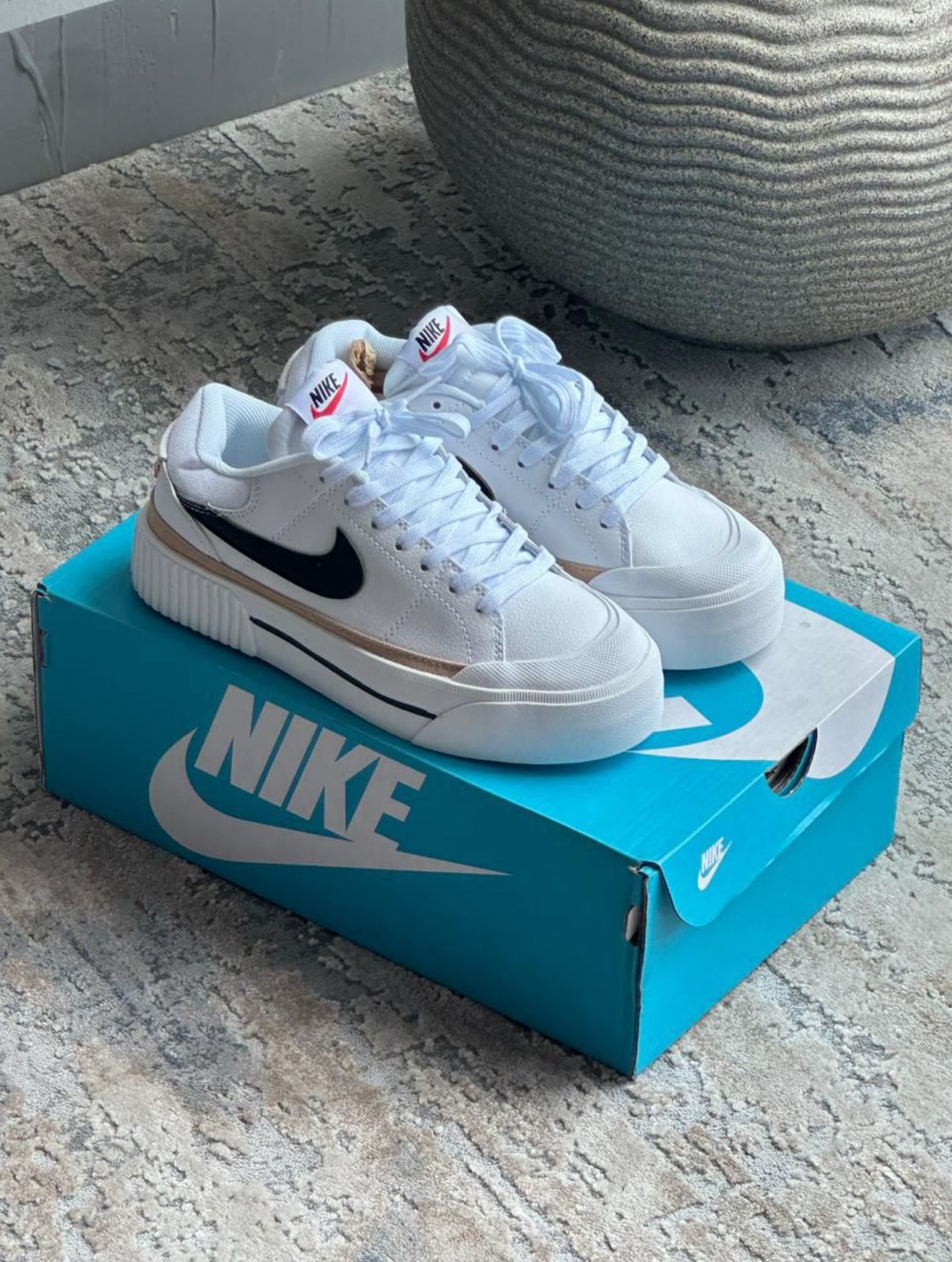Tenis Nike Court