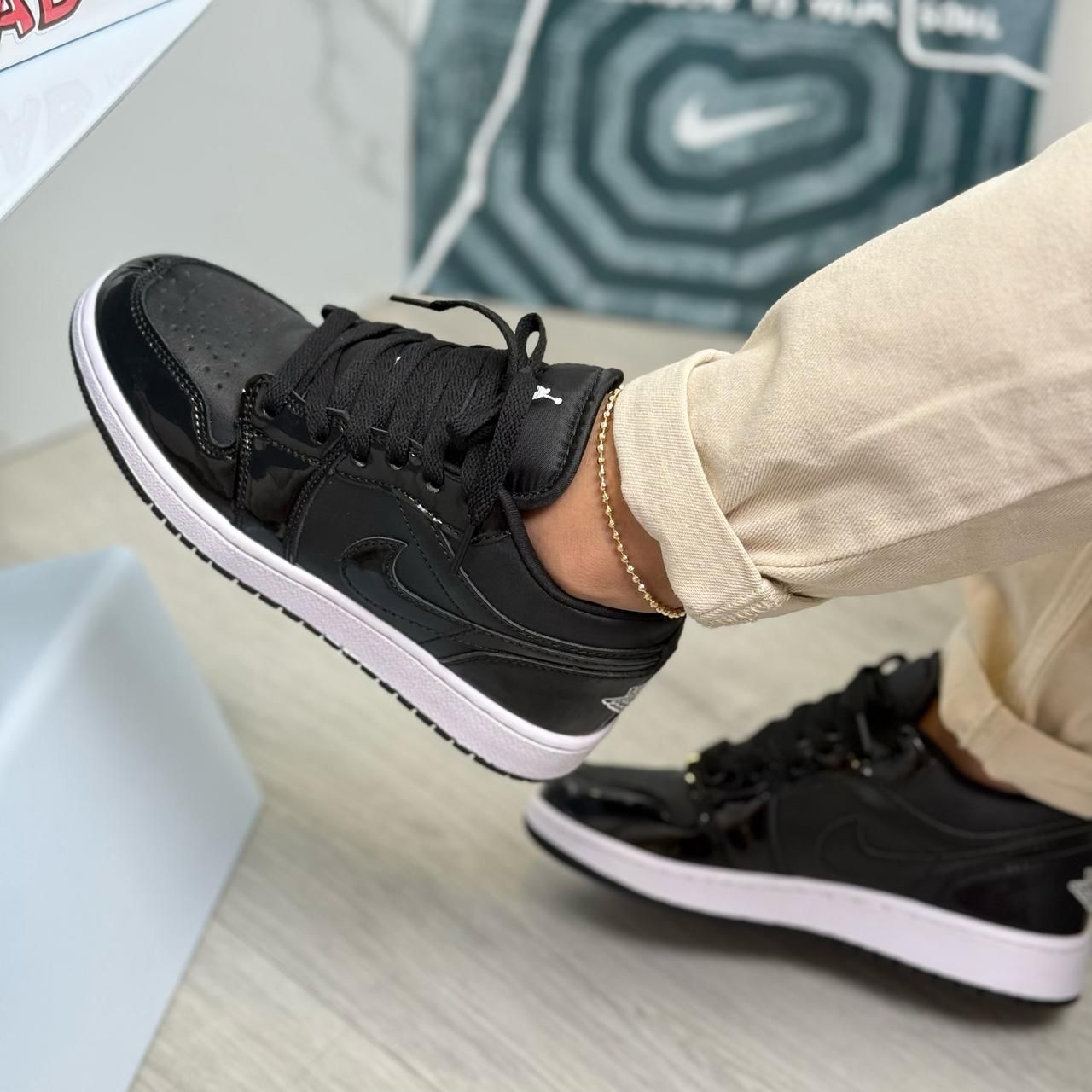 Tenis Jordan Low Retro 1