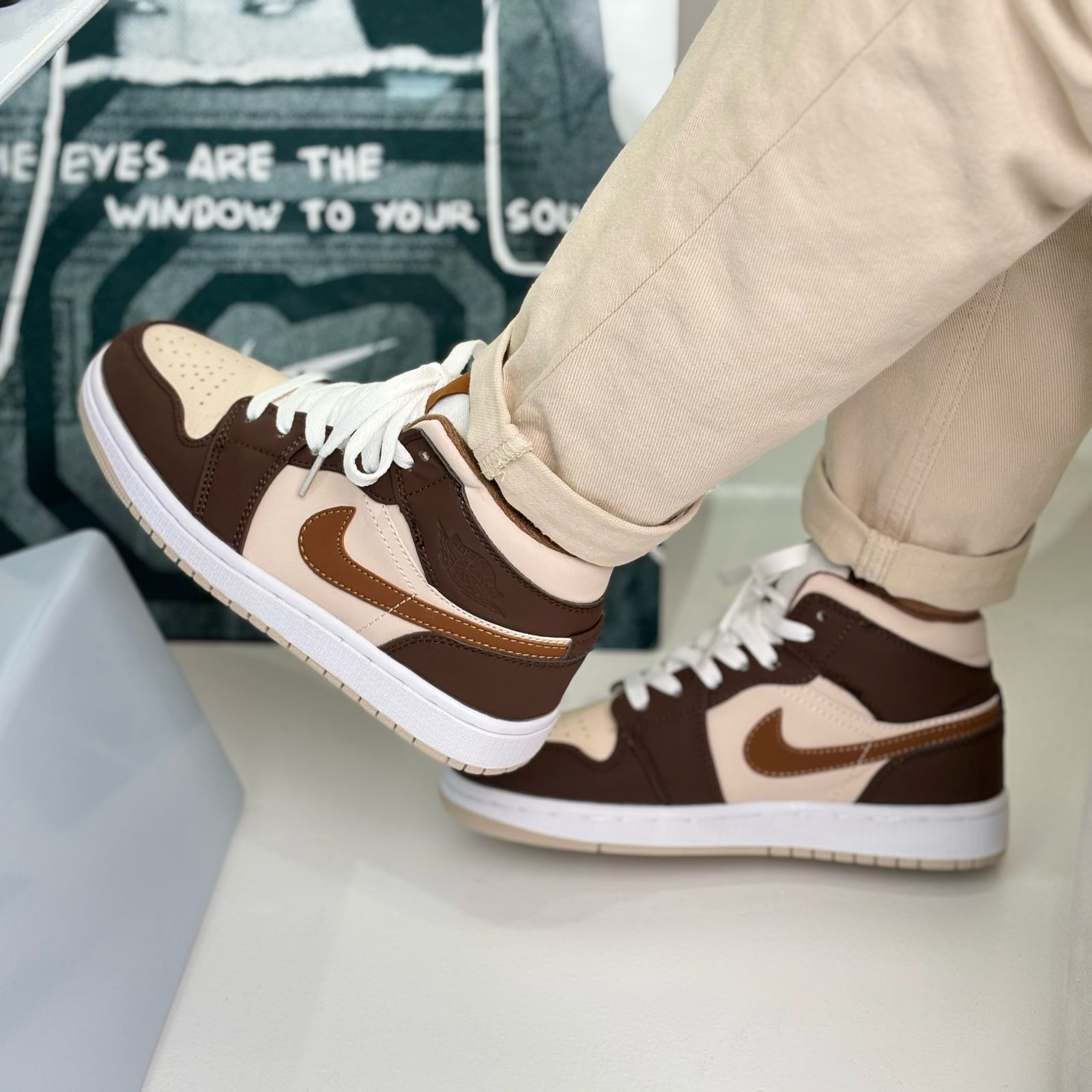 Tenis Nike Jordan R1