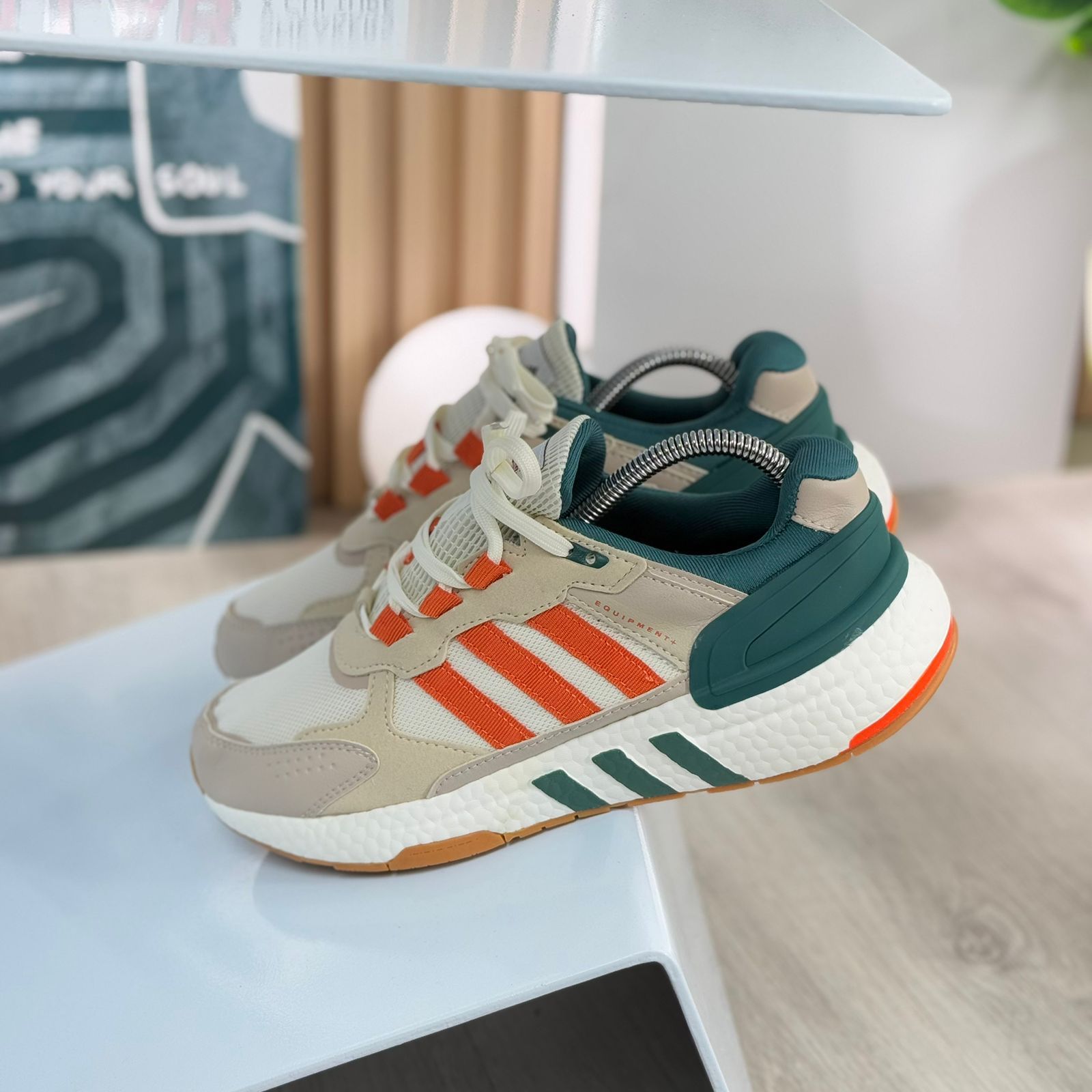 Tenis Adidas Equipment