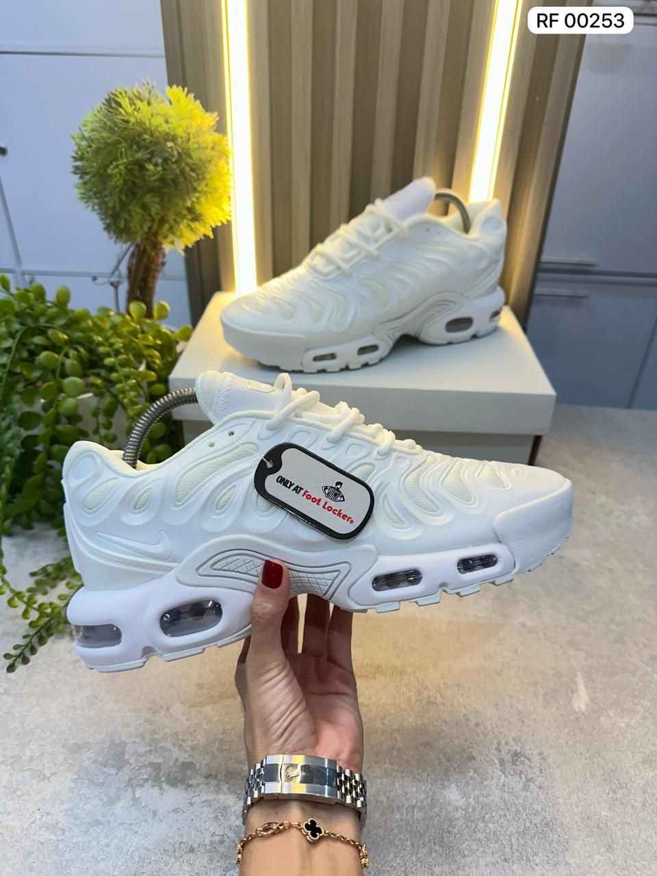 Tenis Nike TN