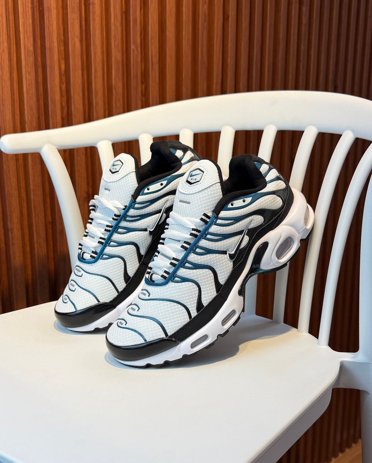 Tenis Nike TN