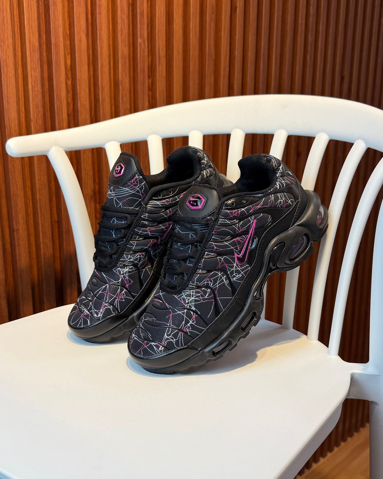 Tenis Nike TN