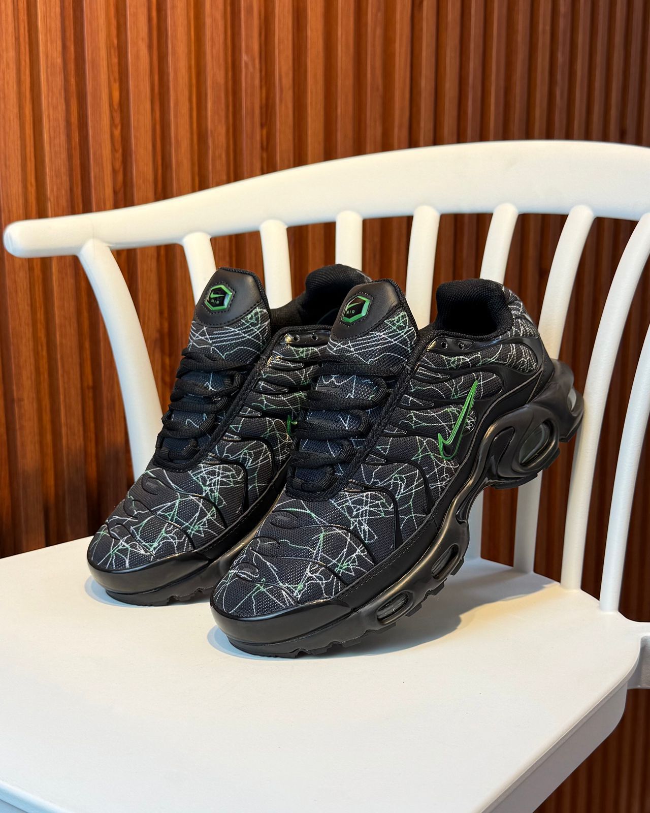 Tenis Nike TN