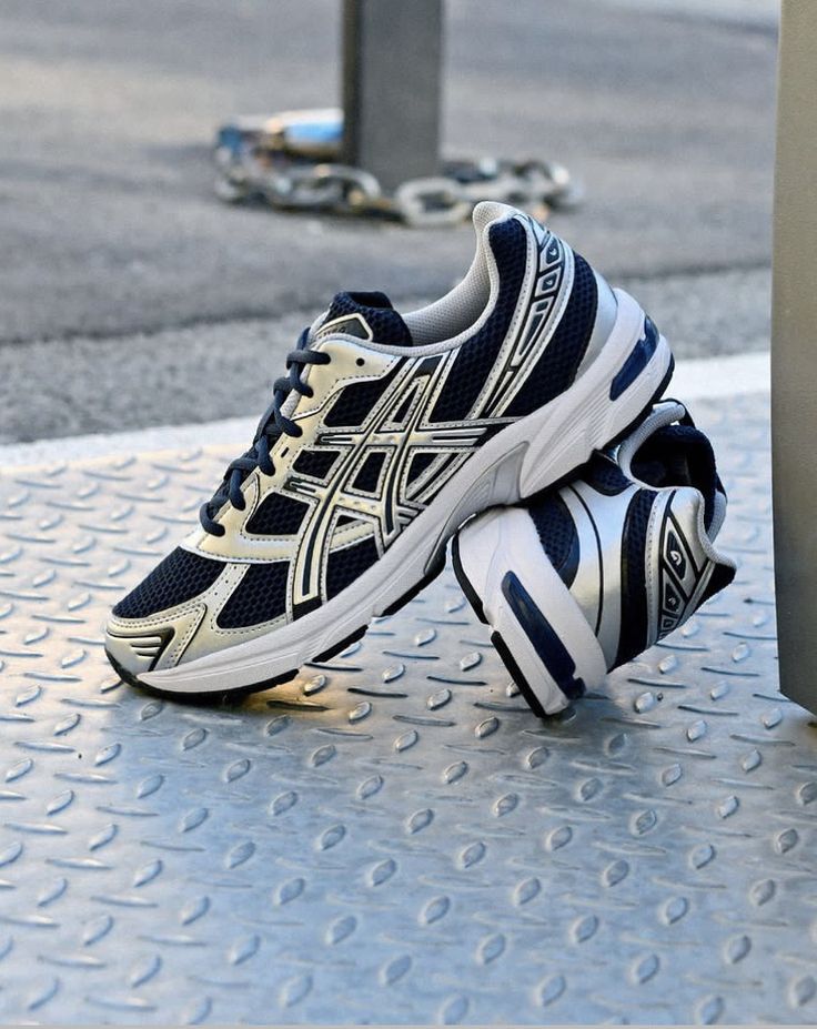 Tenis Asics