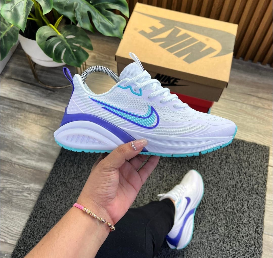 Tenis Nike