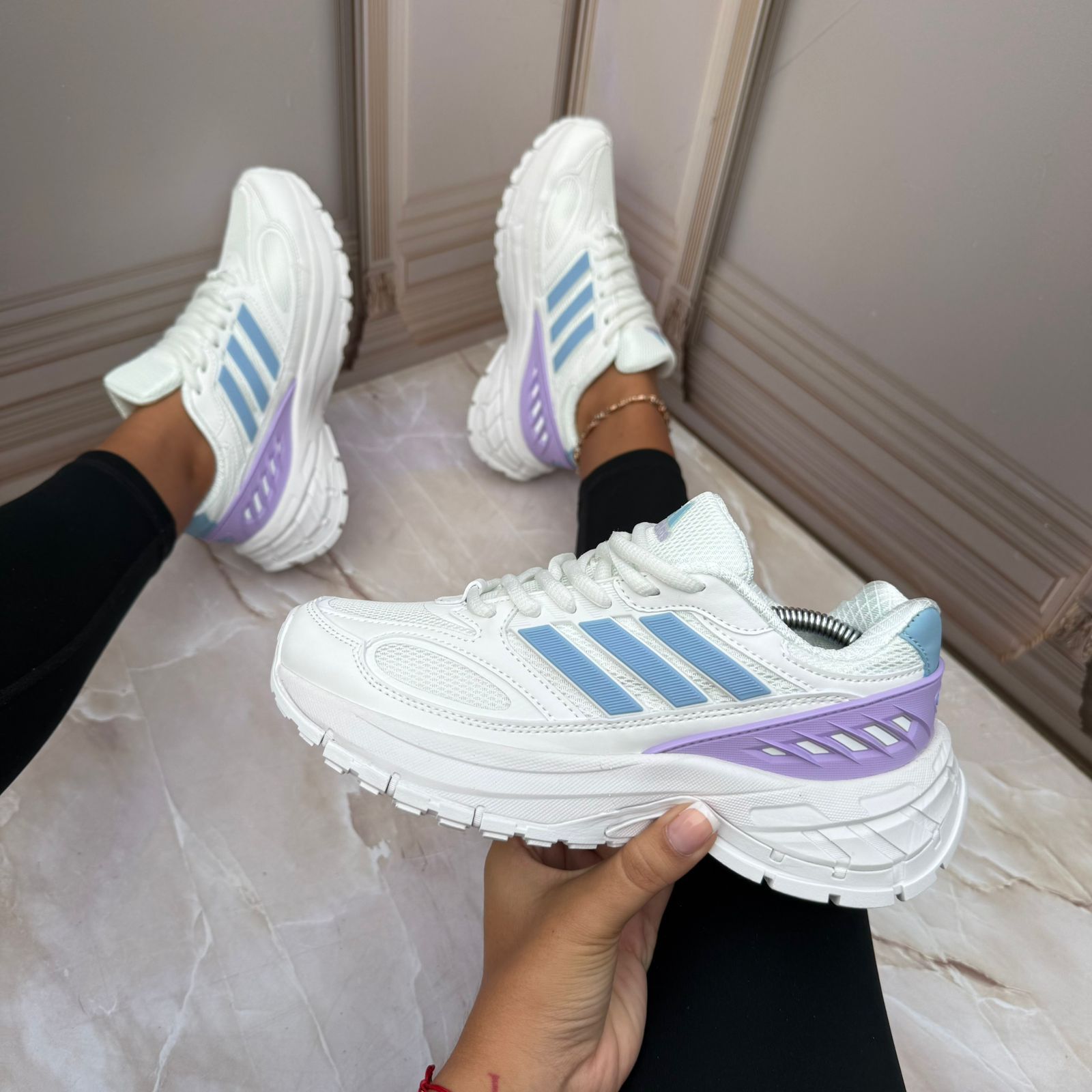 Tenis Adidas