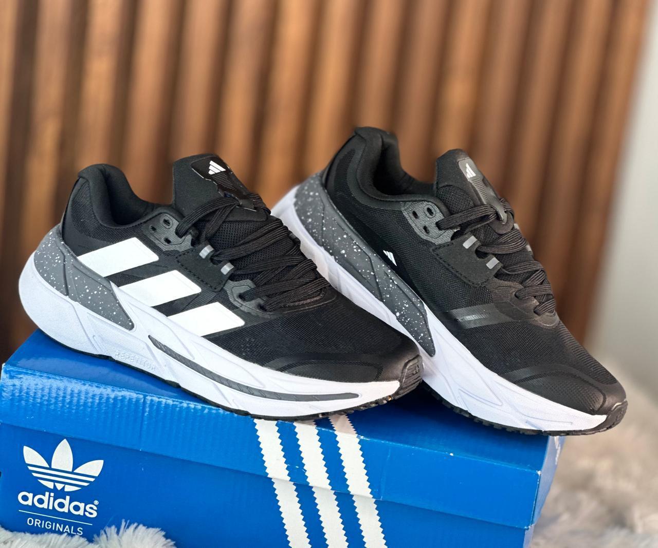 Tenis Adidas Adistar