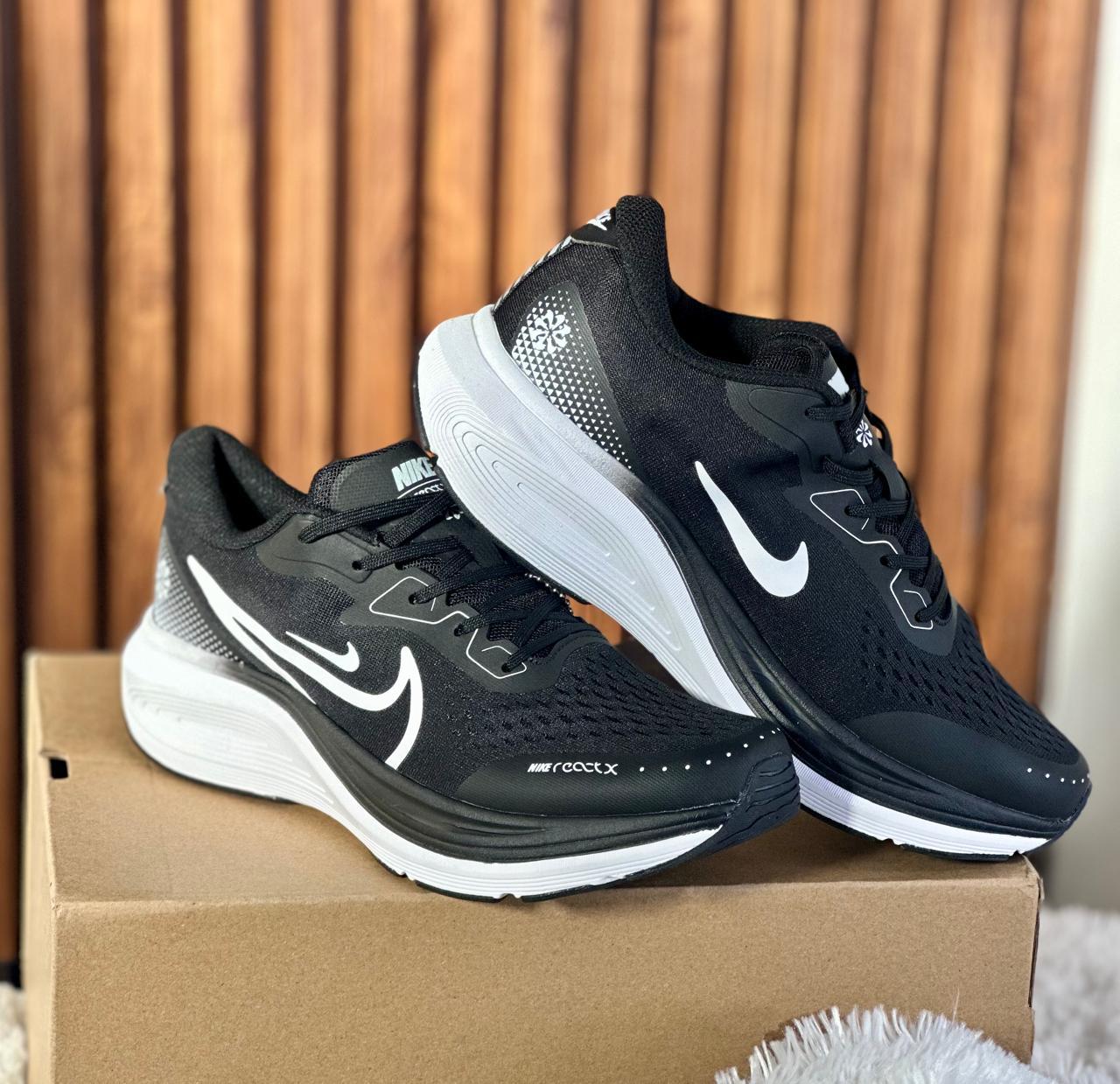 Tenis Nike React