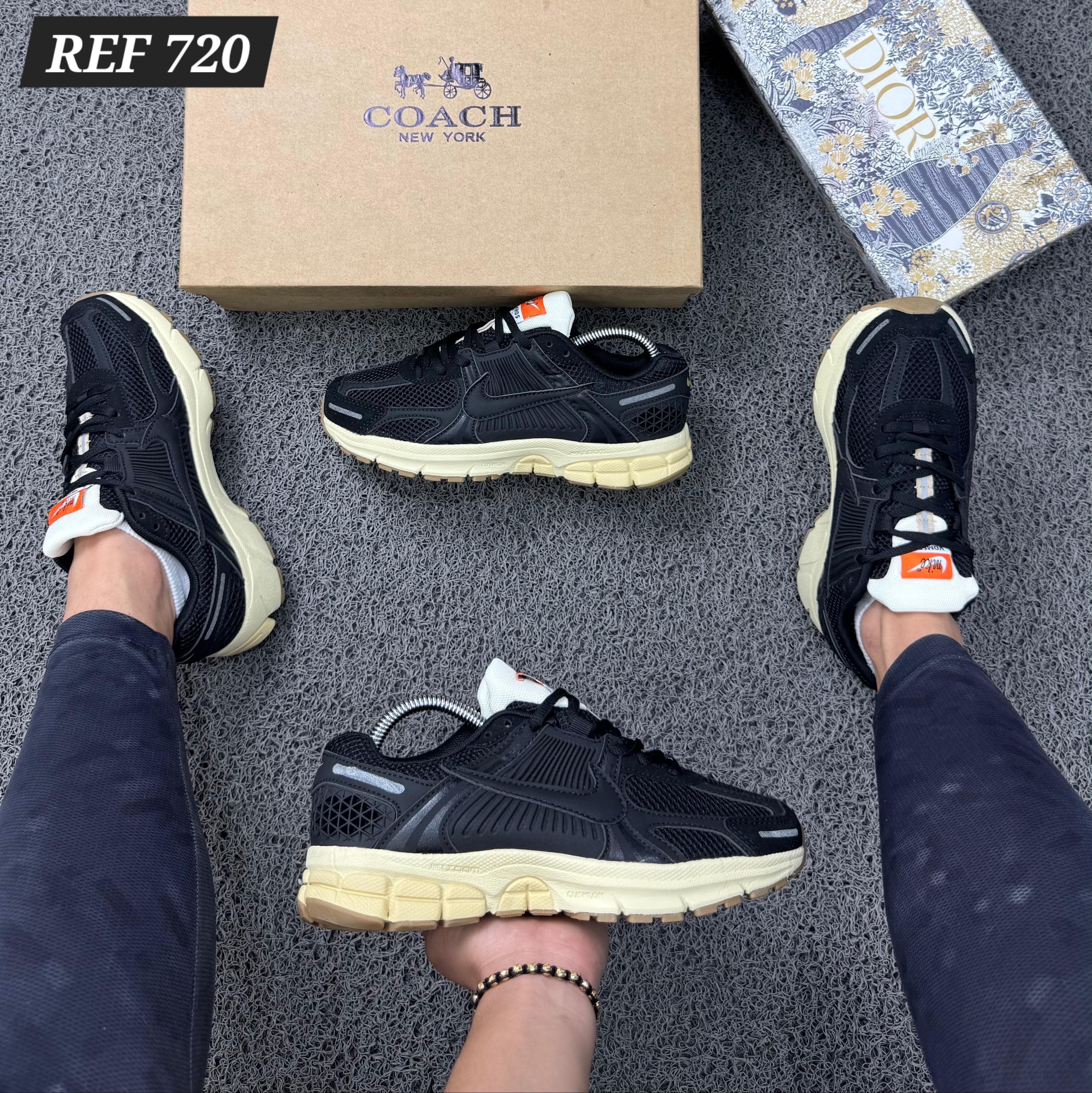 Tenis Nike Vomero