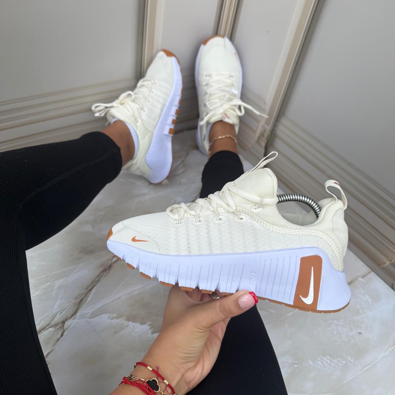 Tenis Nike Meetcon Free