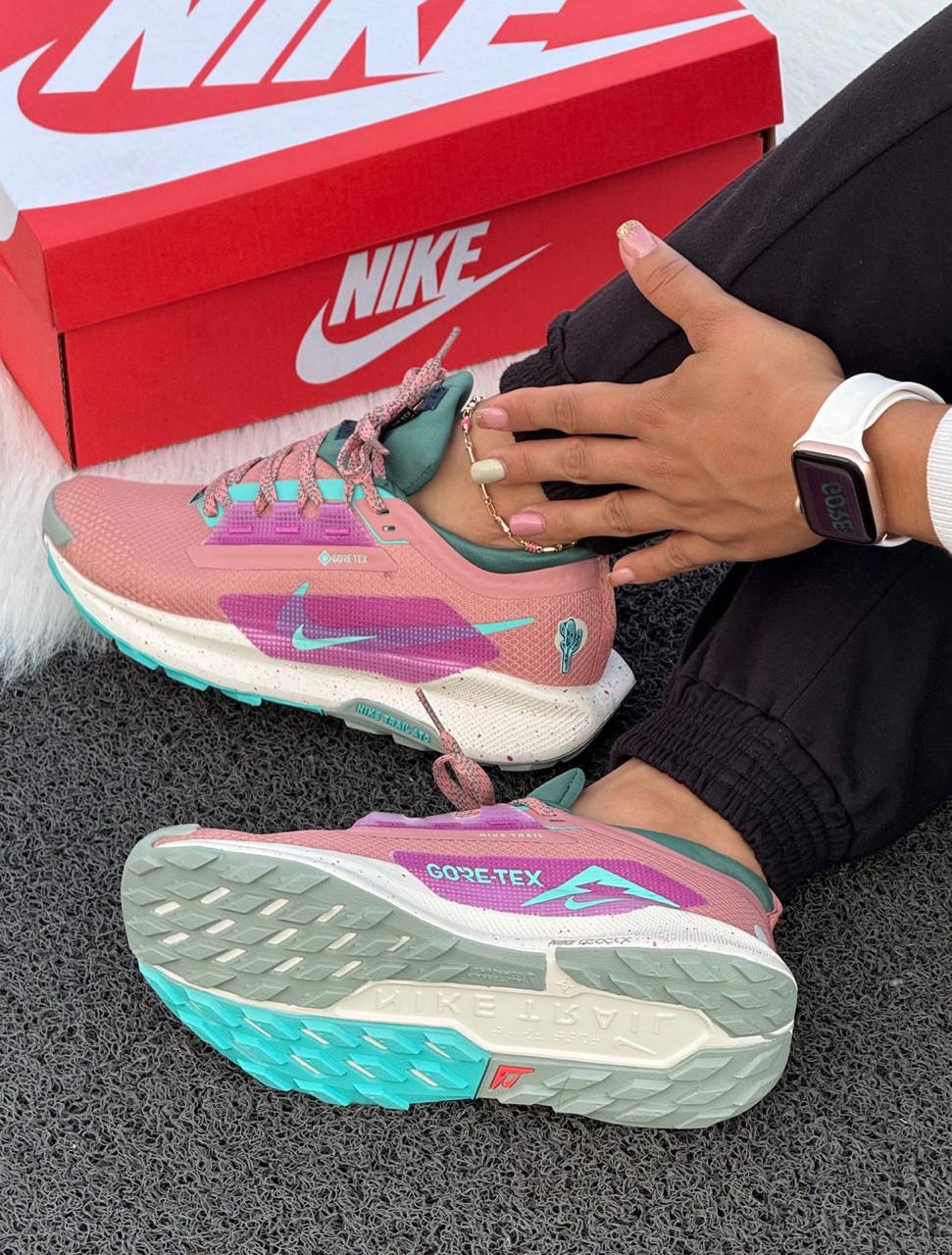 Tenis NIke Zoom X Trail