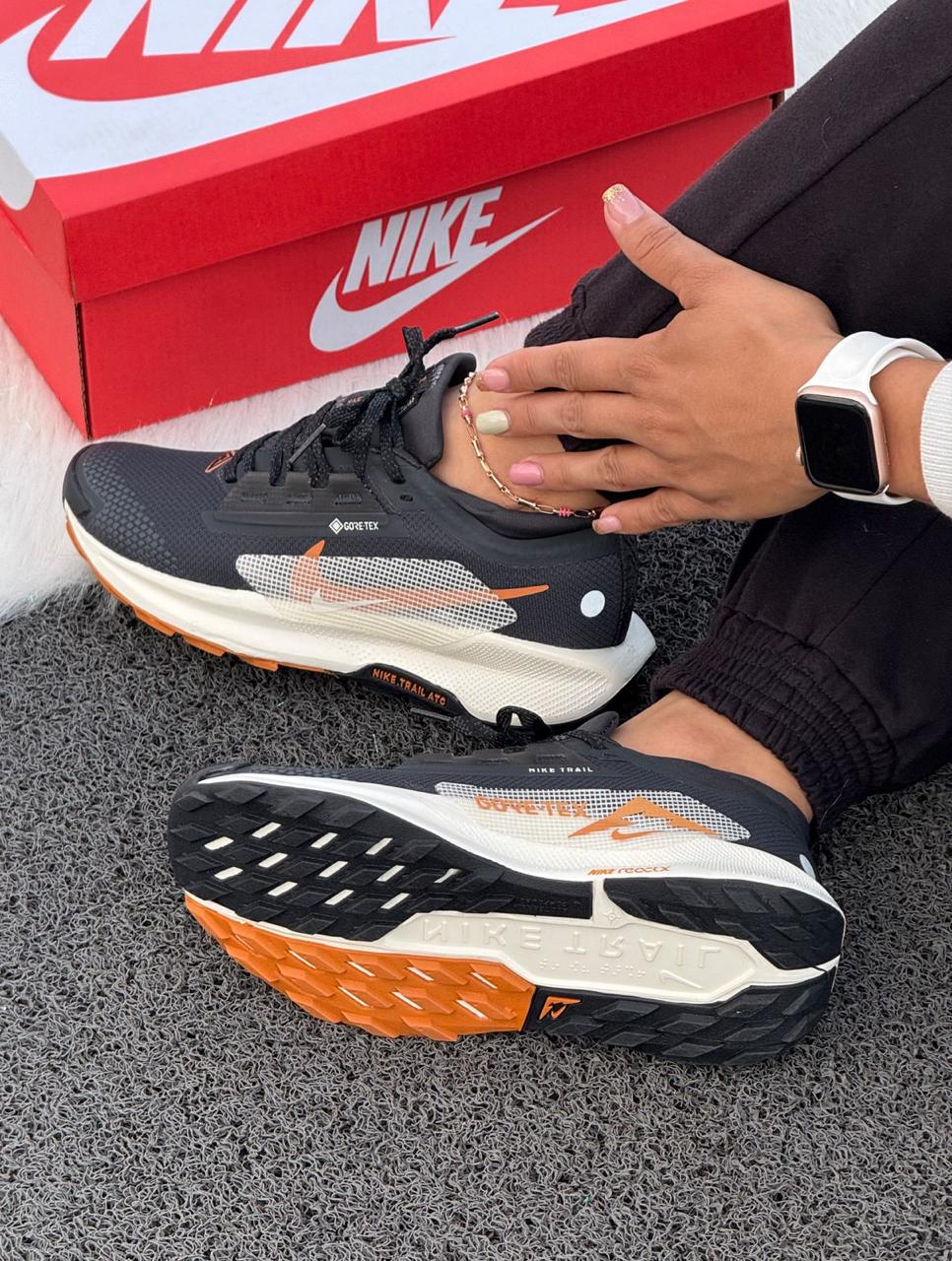 Tenis NIke Zoom X Trail