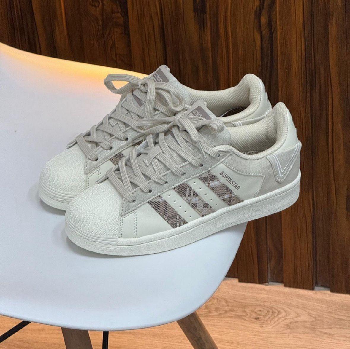 Tenis Adidas Superstar