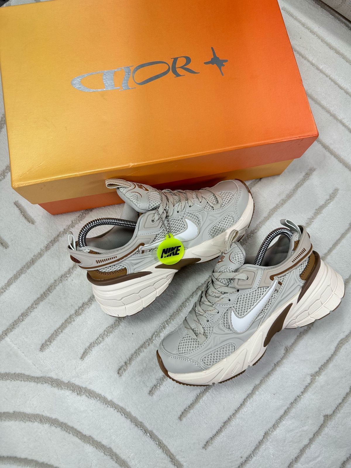 Tenis Nike V2K