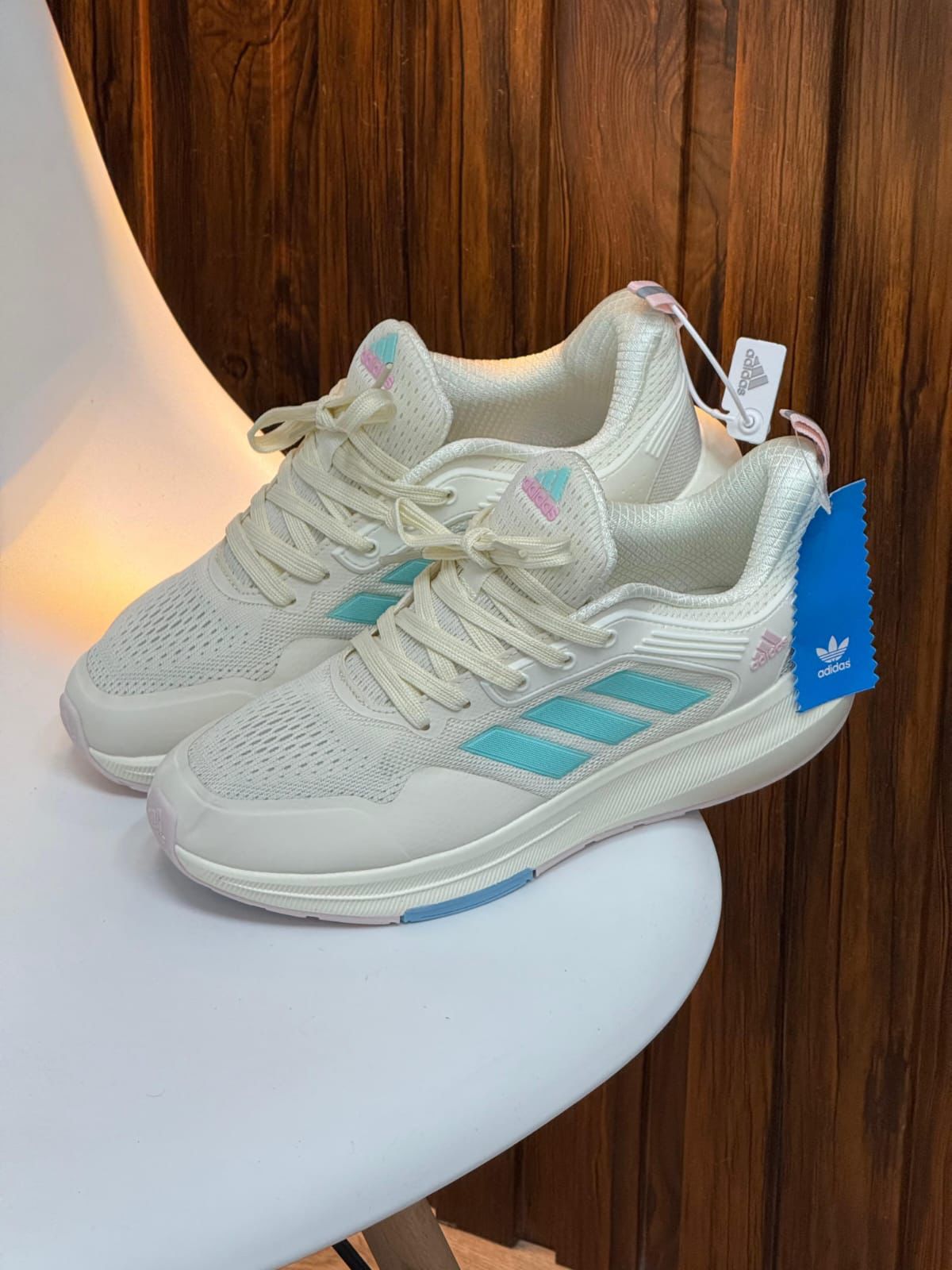 Tenis Adidas Bounce
