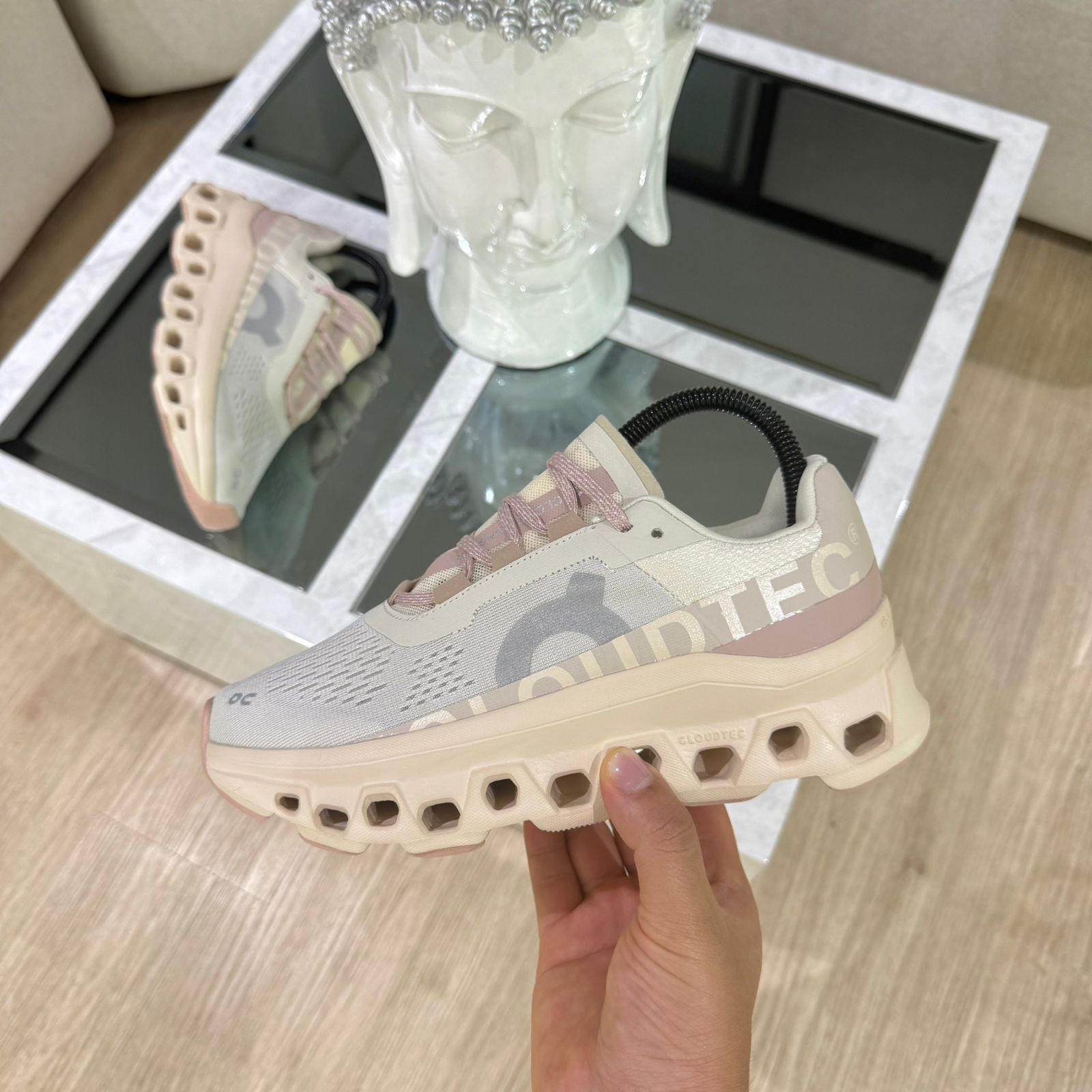 Tenis ON Cloud Running Moster