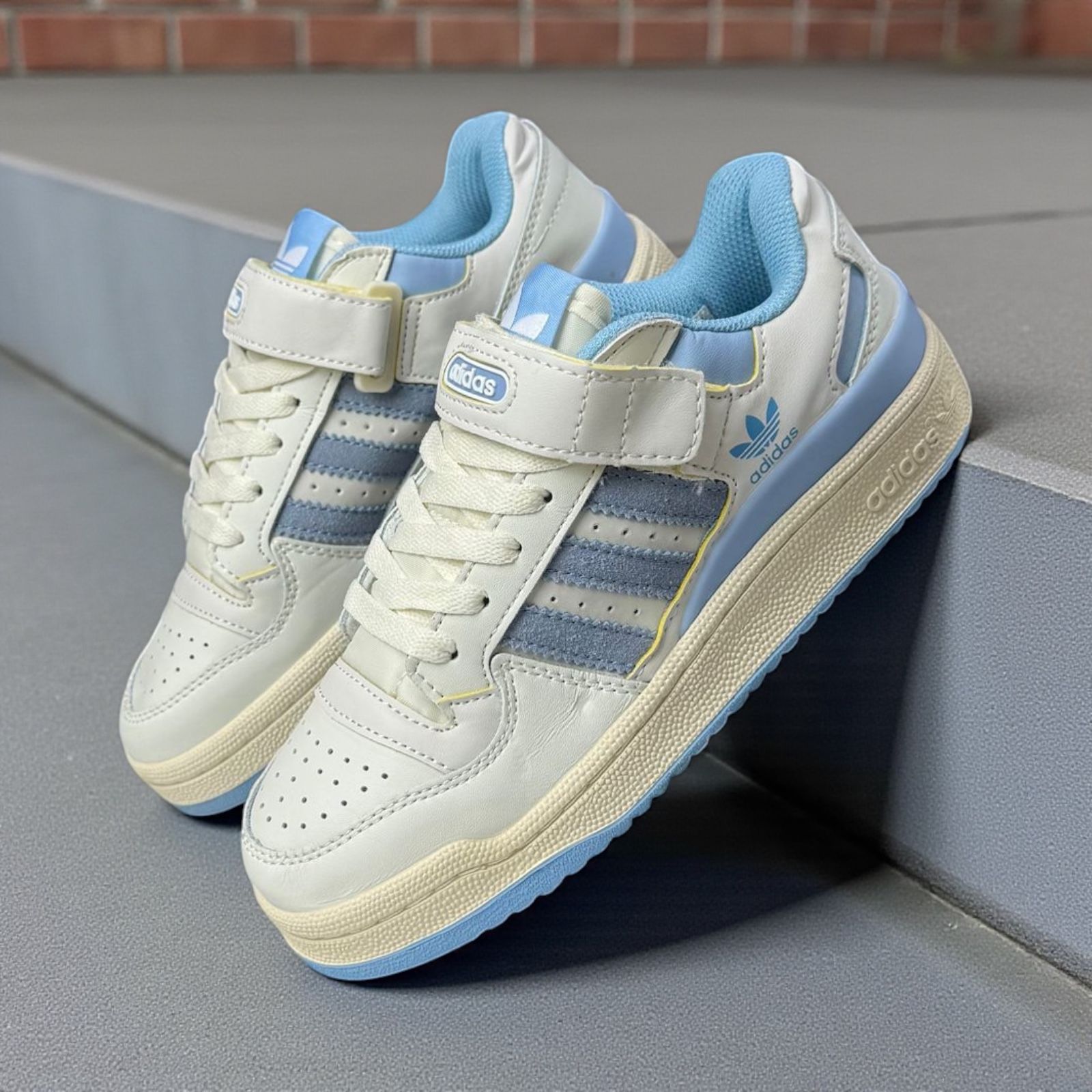 Tenis Adidas Forum Low