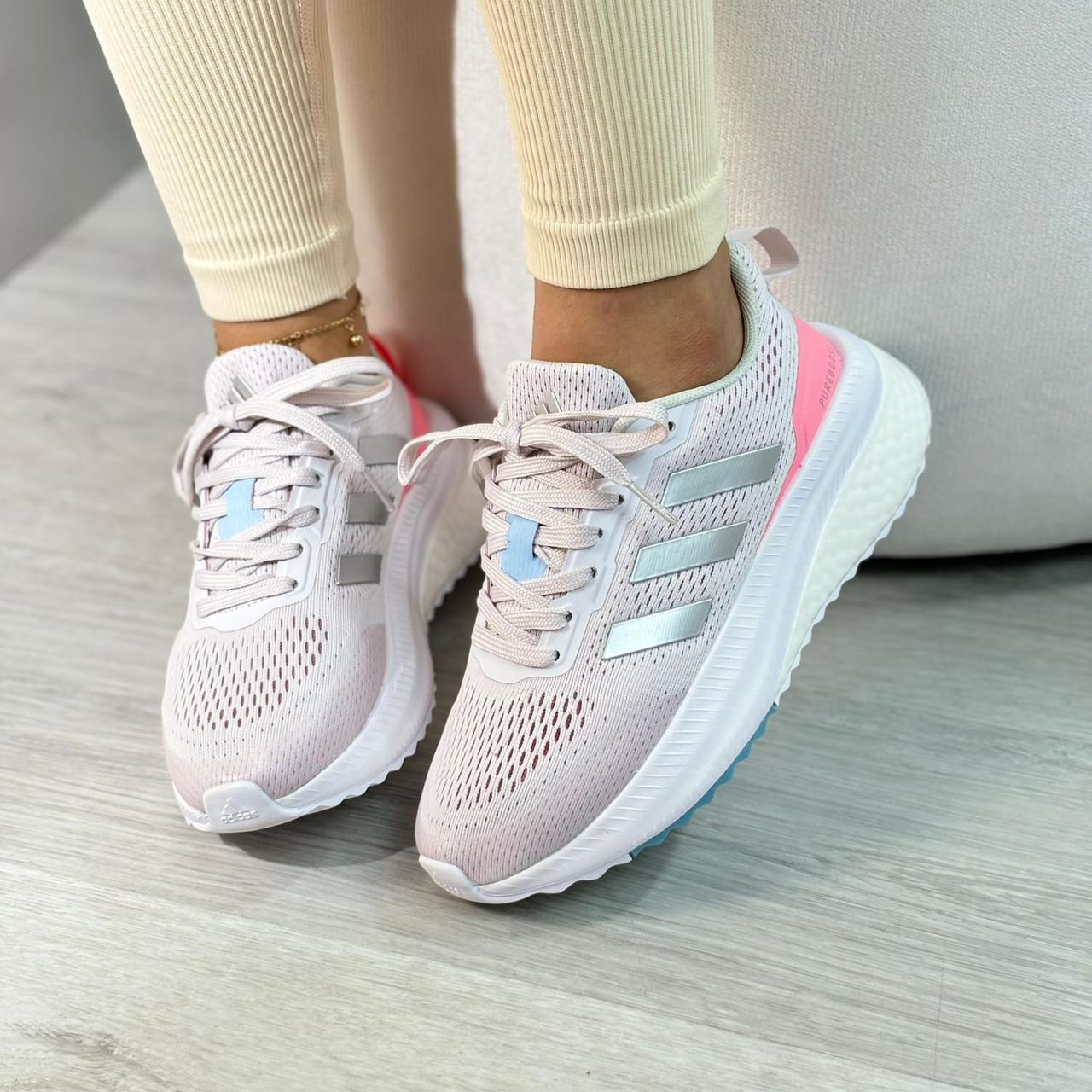 Tenis Adidas Pureboost