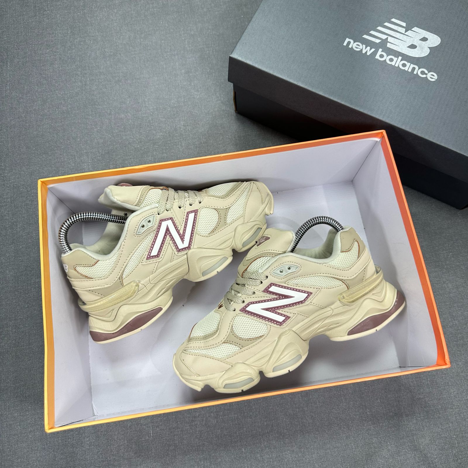 Tenis New Balance 9060