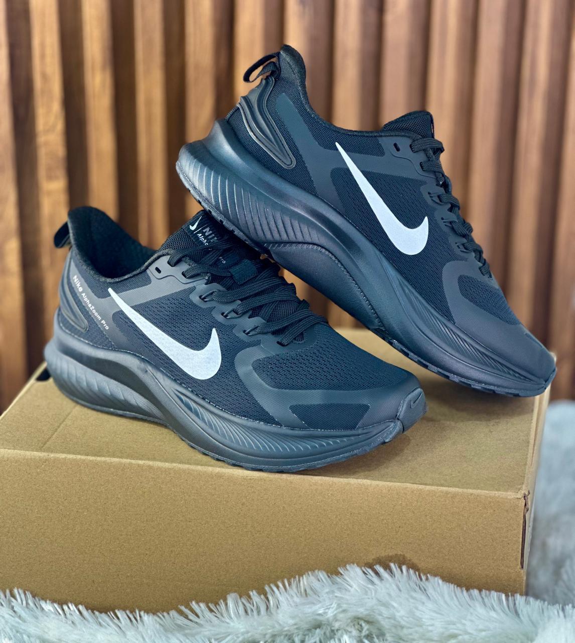 Tenis Nike Alpha