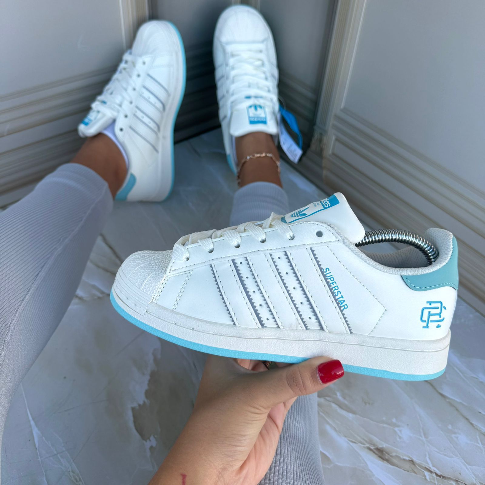 Tenis Adidas Superstar 