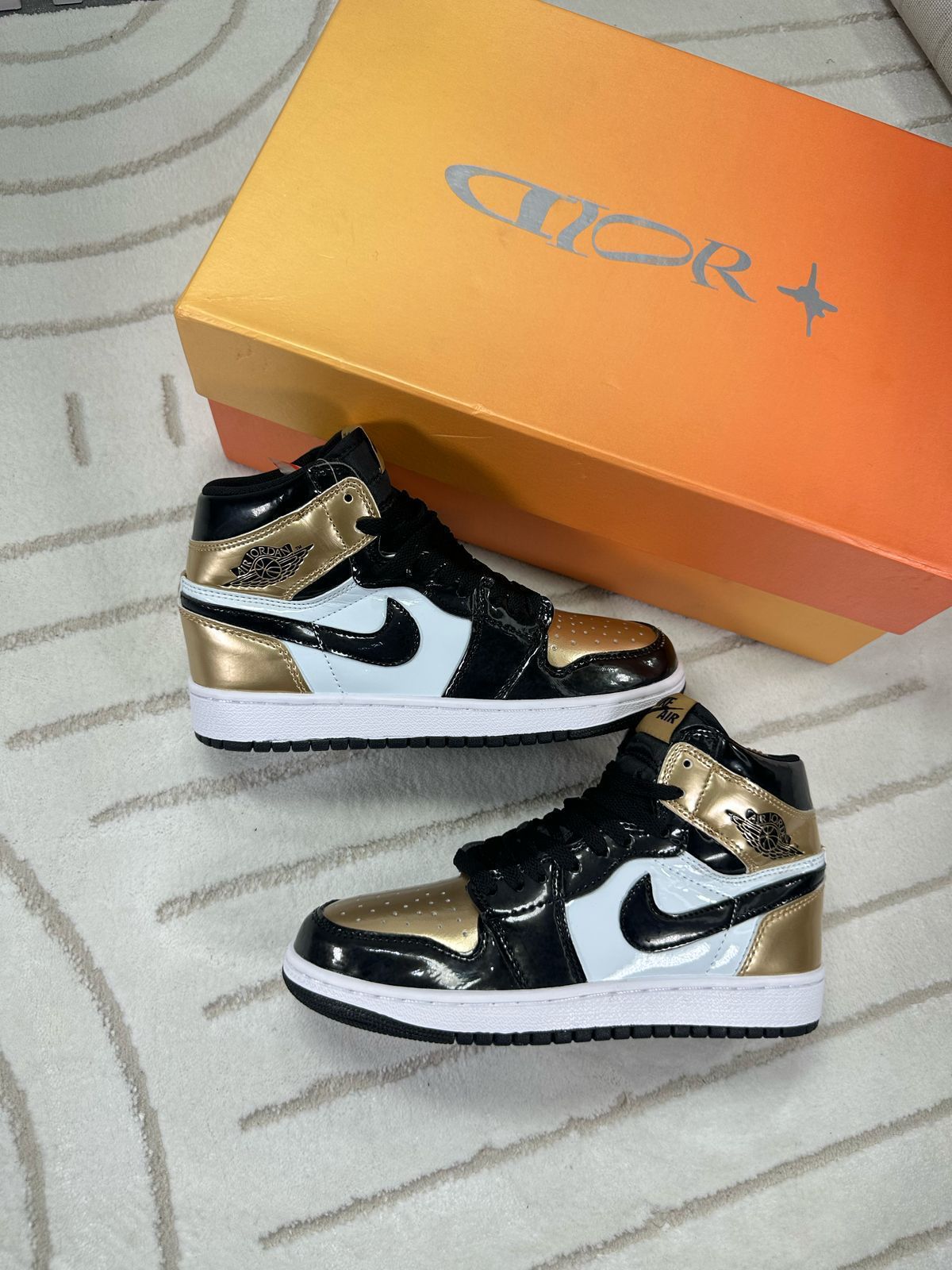 Tenis Nike Air Jordan Retro 1