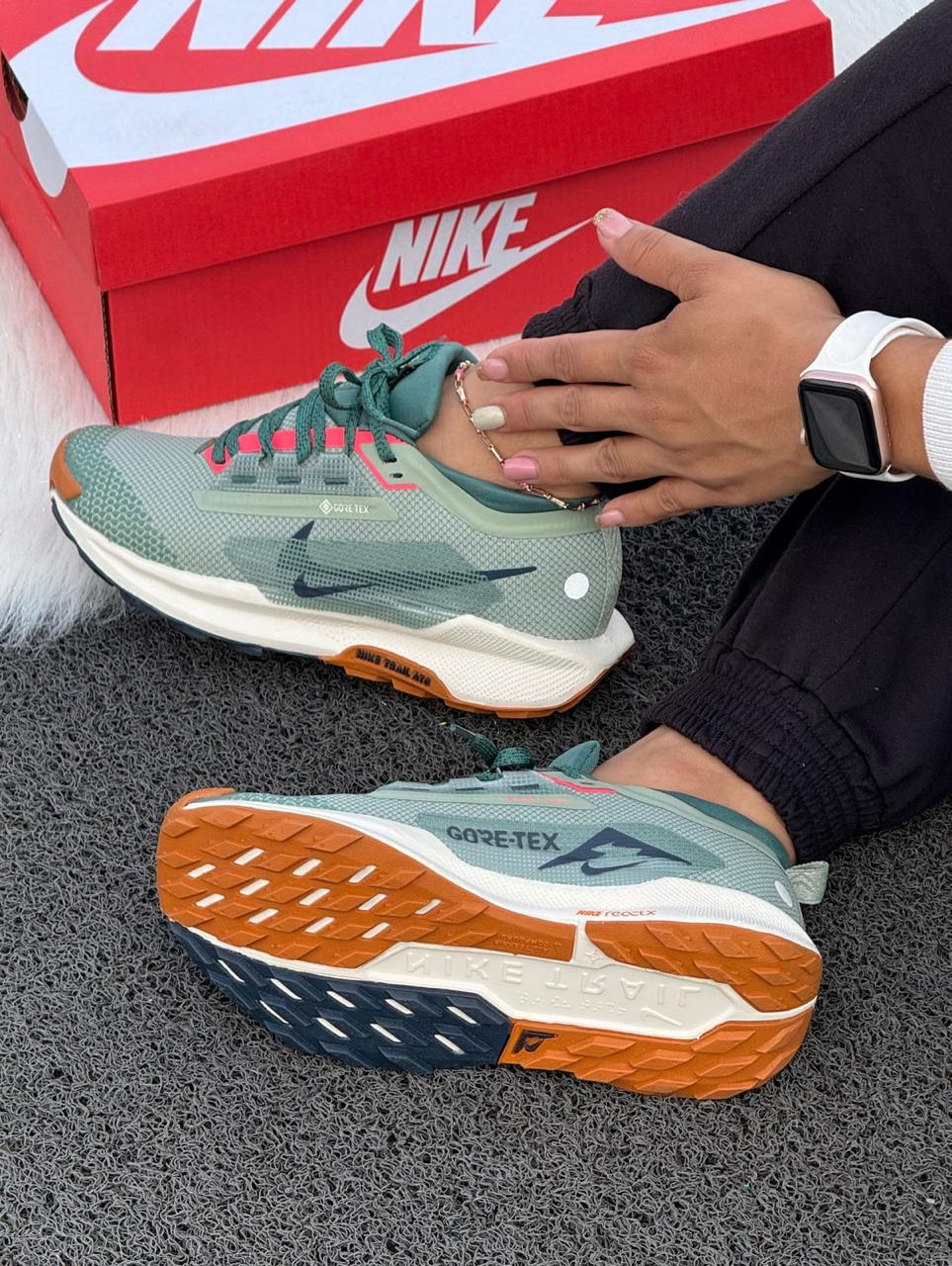 Tenis NIke Zoom X Trail