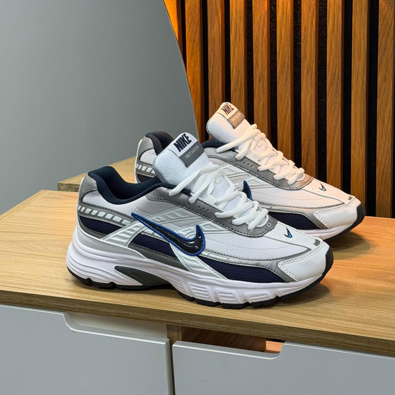 Tenis Nike Initiator