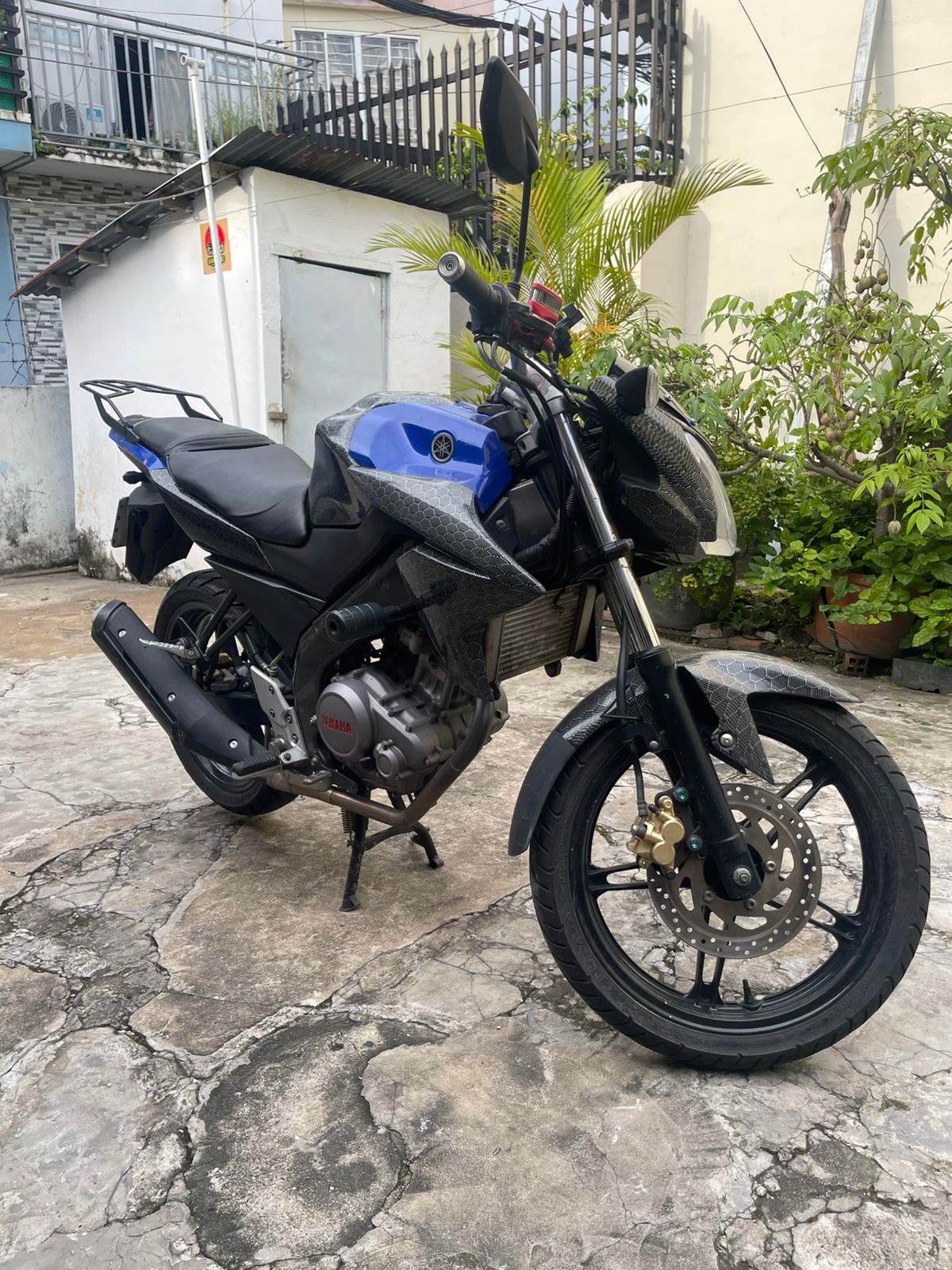 Yamaha fz150i 150cc (2016)