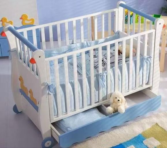 Baby Crib with Storage Drawer