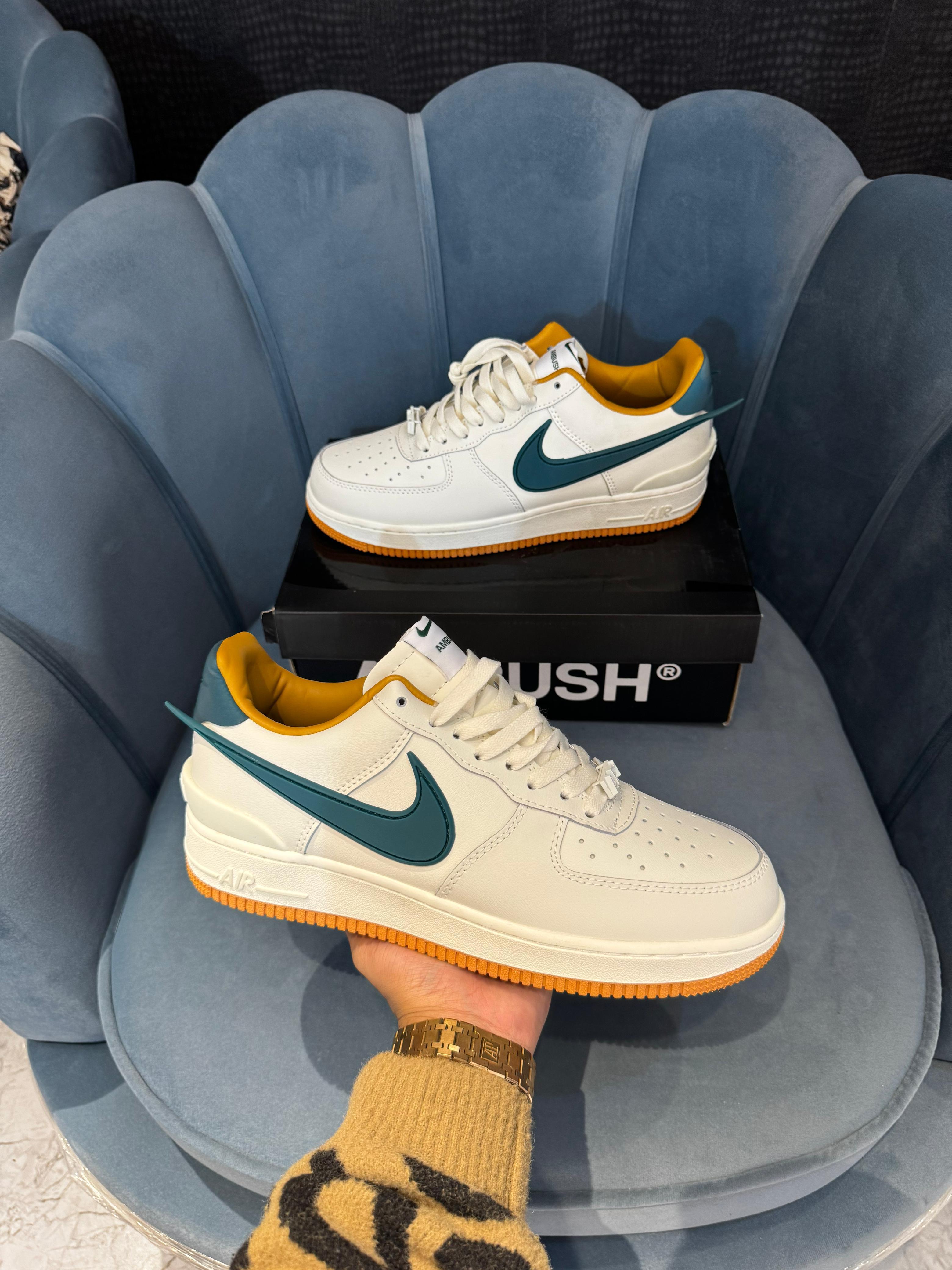 Nike Sneakers