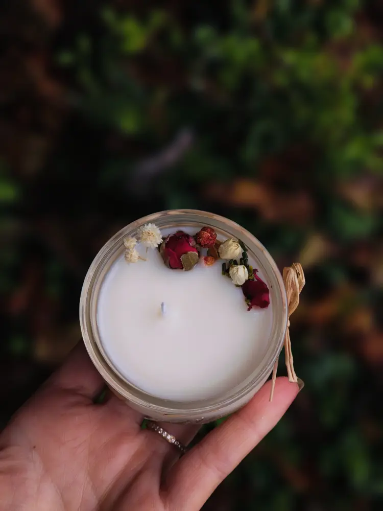 Bougies Artisanales parfumées - Pot avec fleurs pressées 