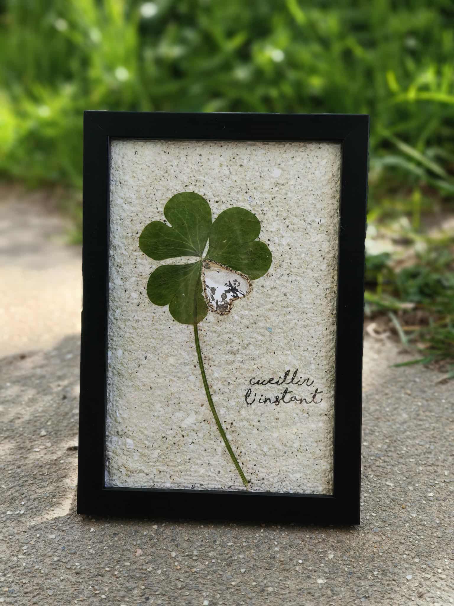 Cadre Porte Bonheur Brodé